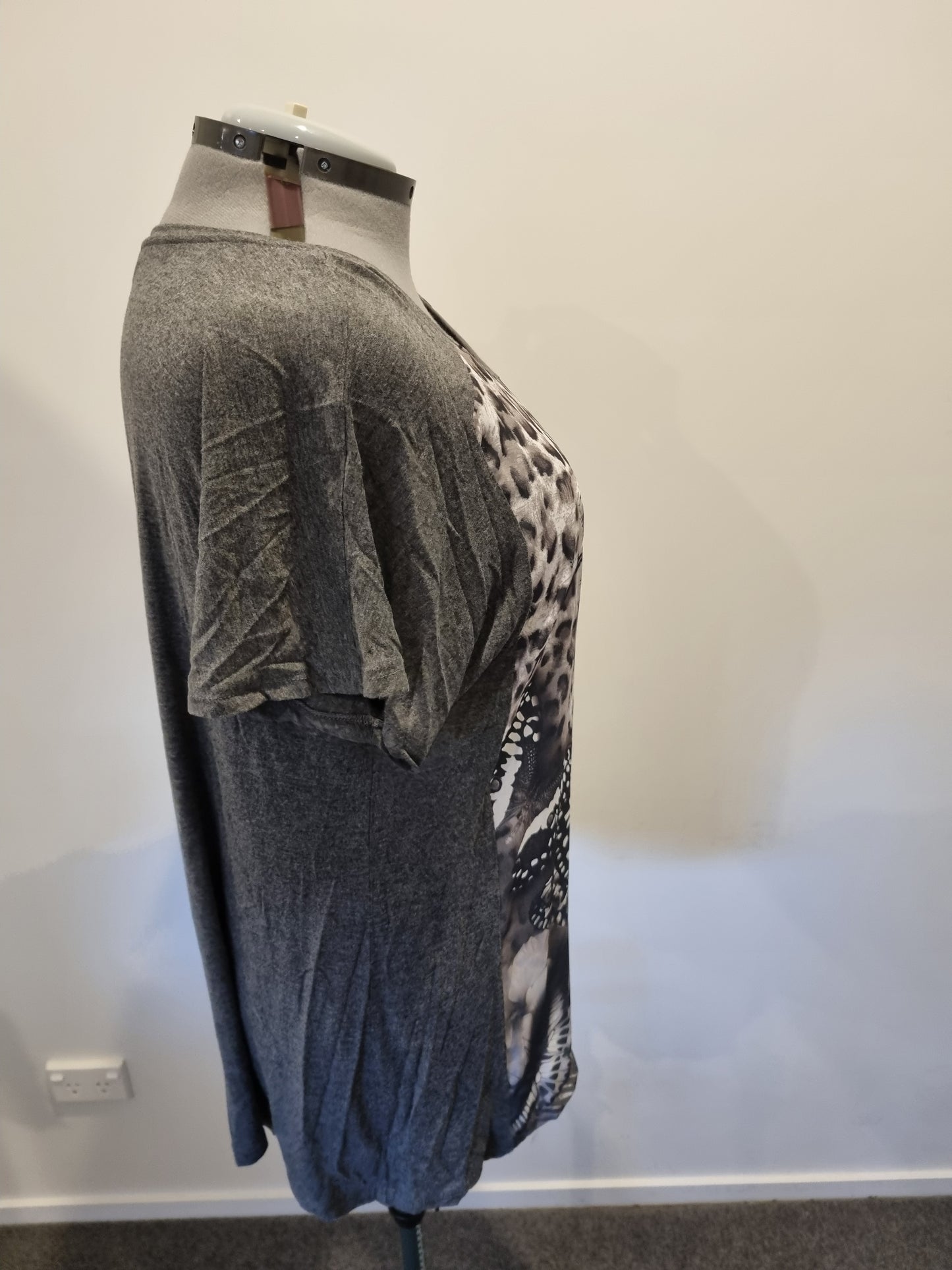 Autograph Top - Size 18