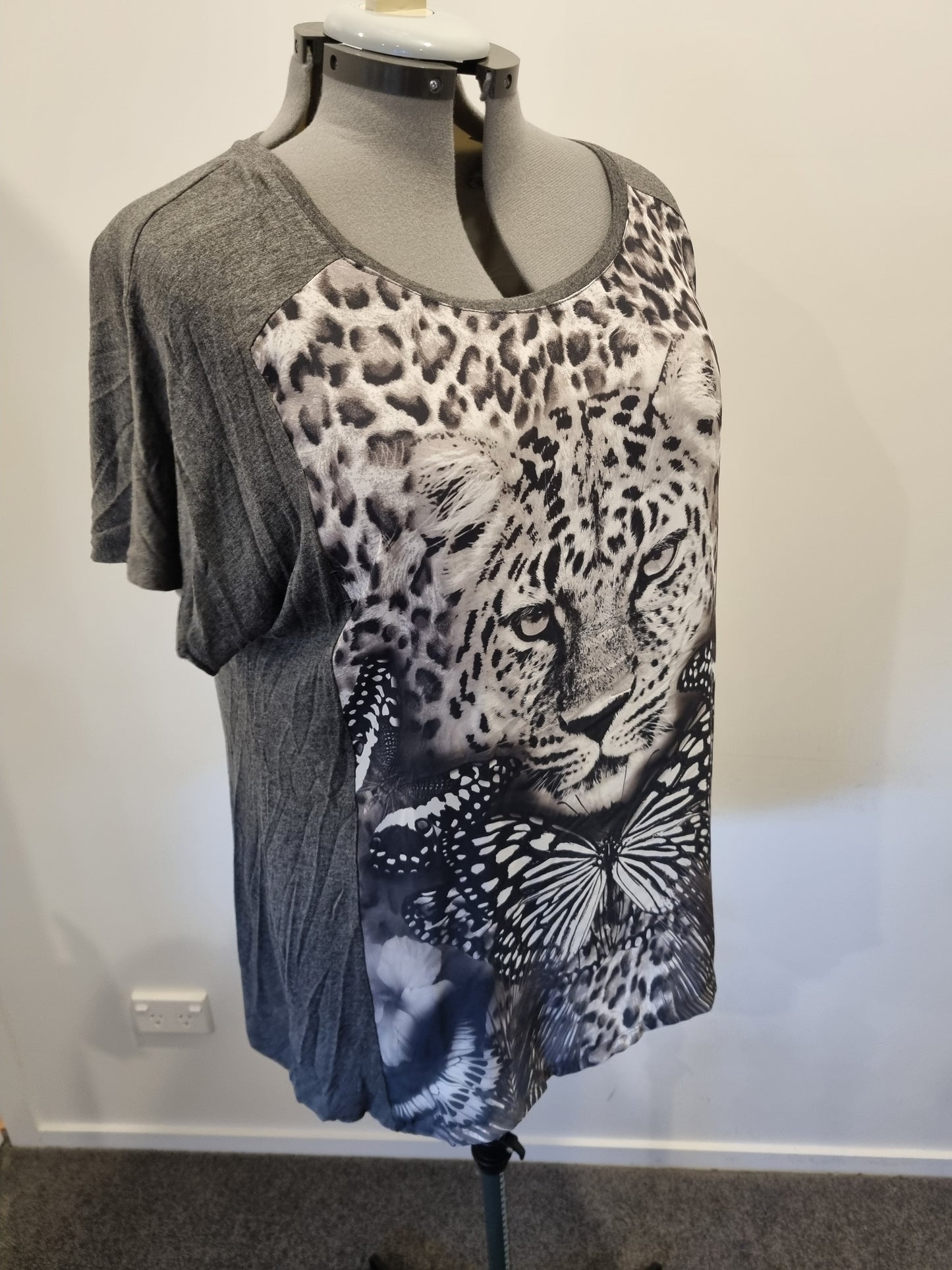 Autograph Top - Size 18