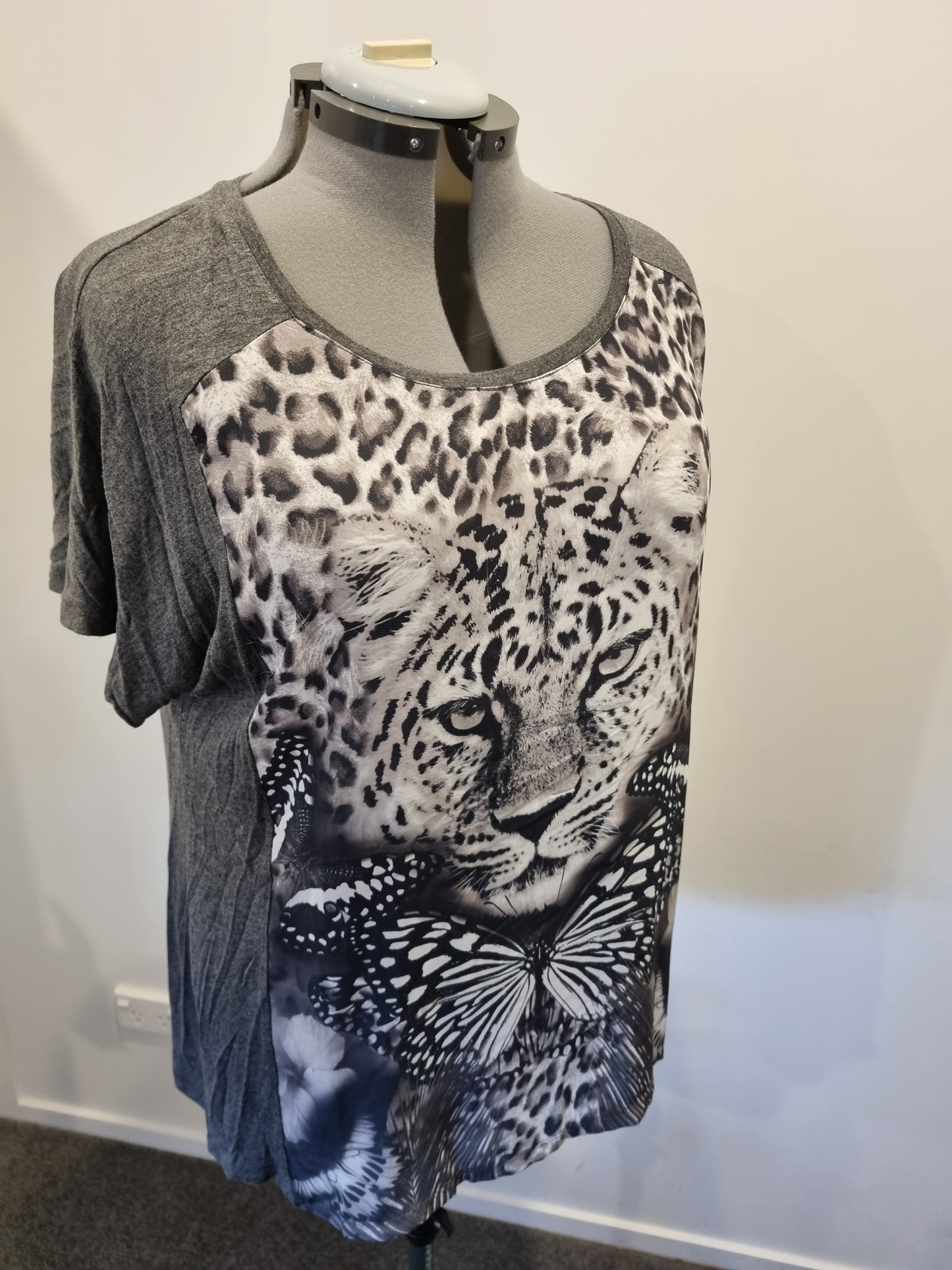 Autograph Top - Size 18
