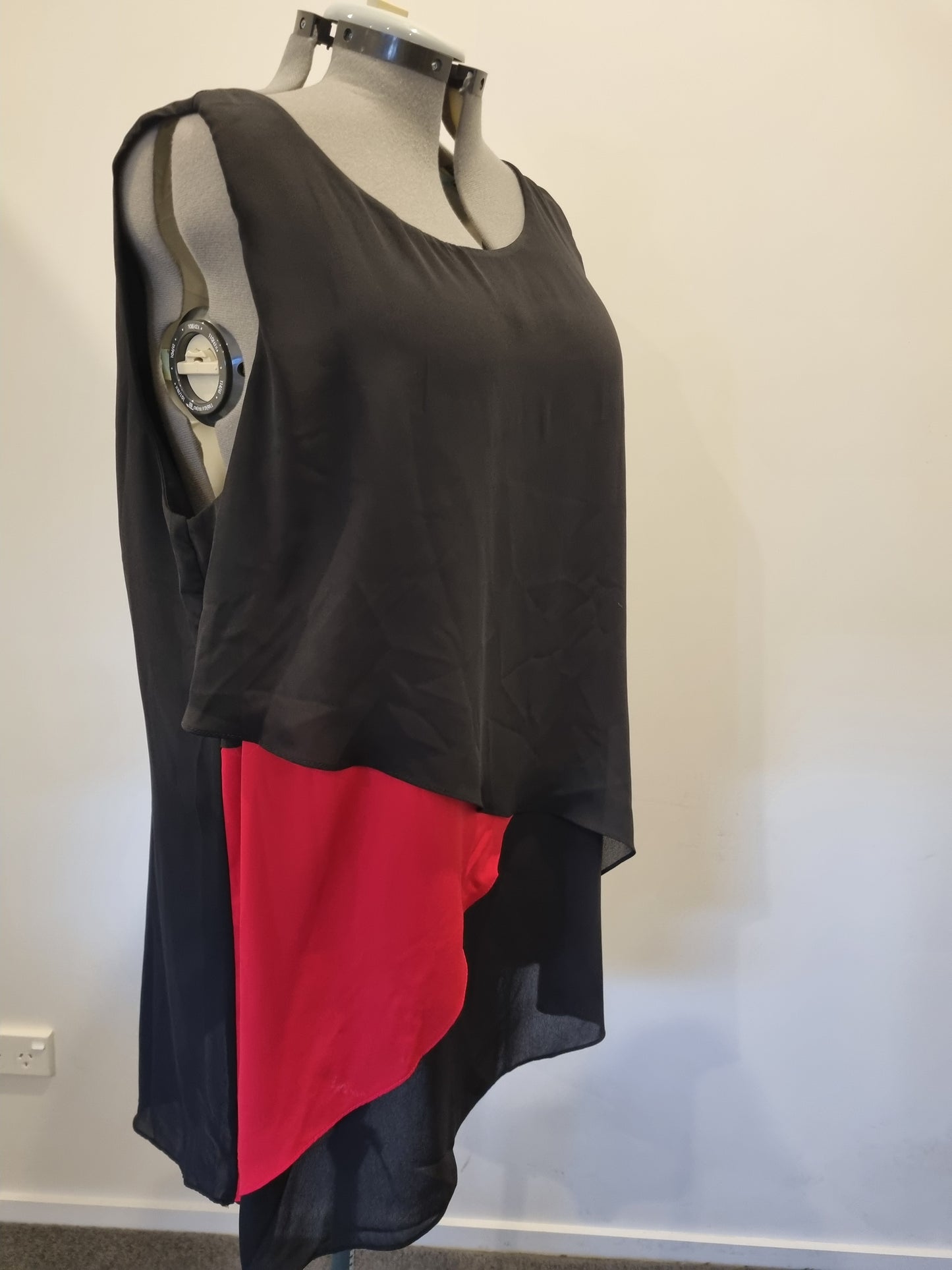 Autograph Top - Size 22 (BNWT)