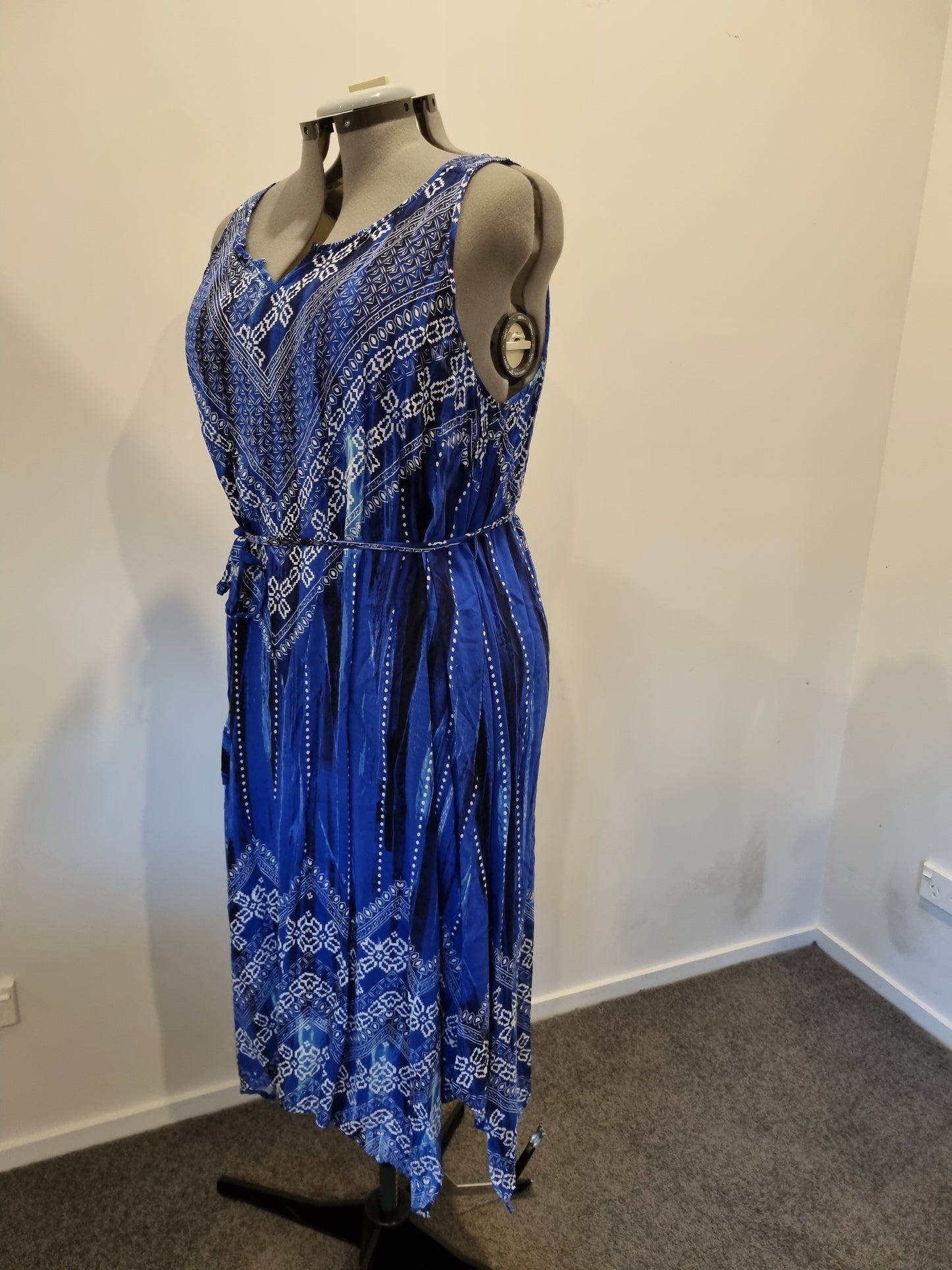 Autograph Dress - Size 20