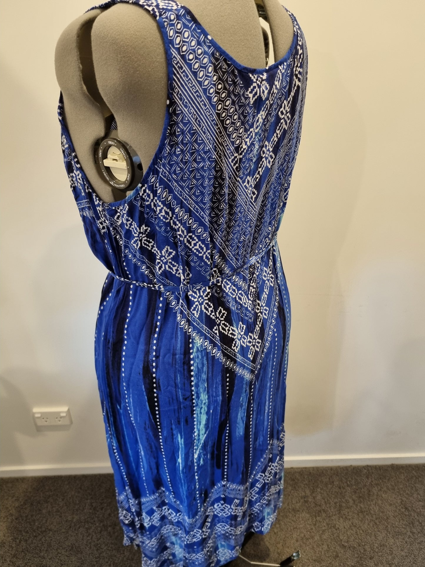 Autograph Dress - Size 20