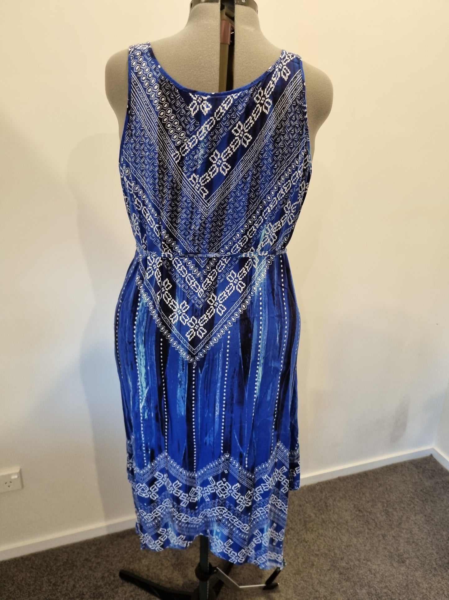 Autograph Dress - Size 20