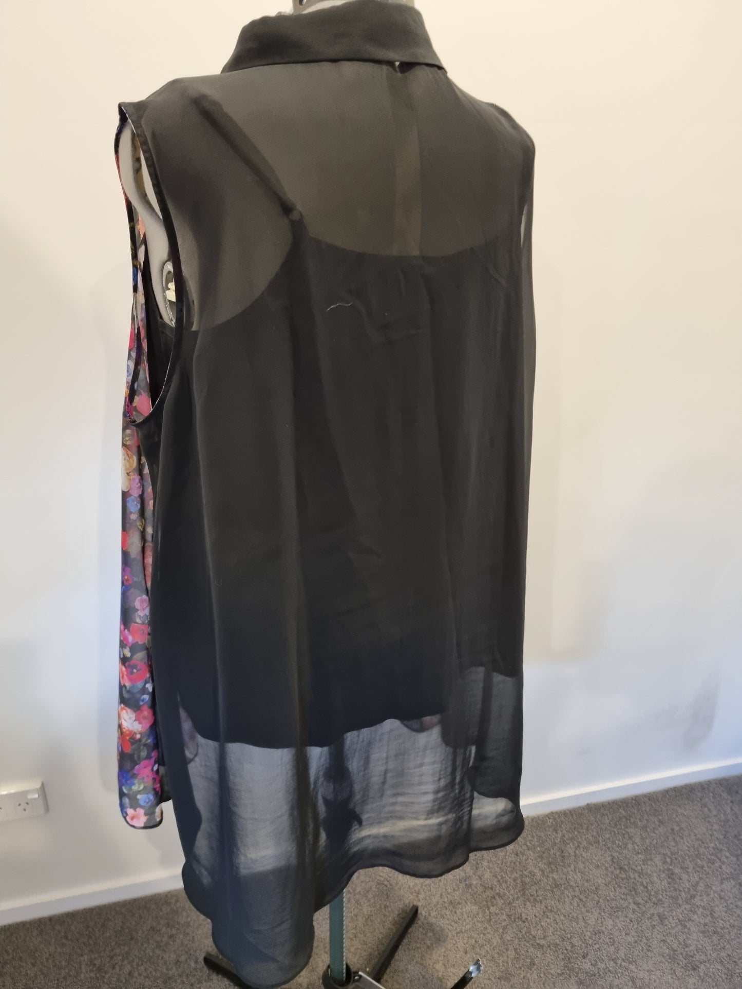 Autograph Top - Size 20