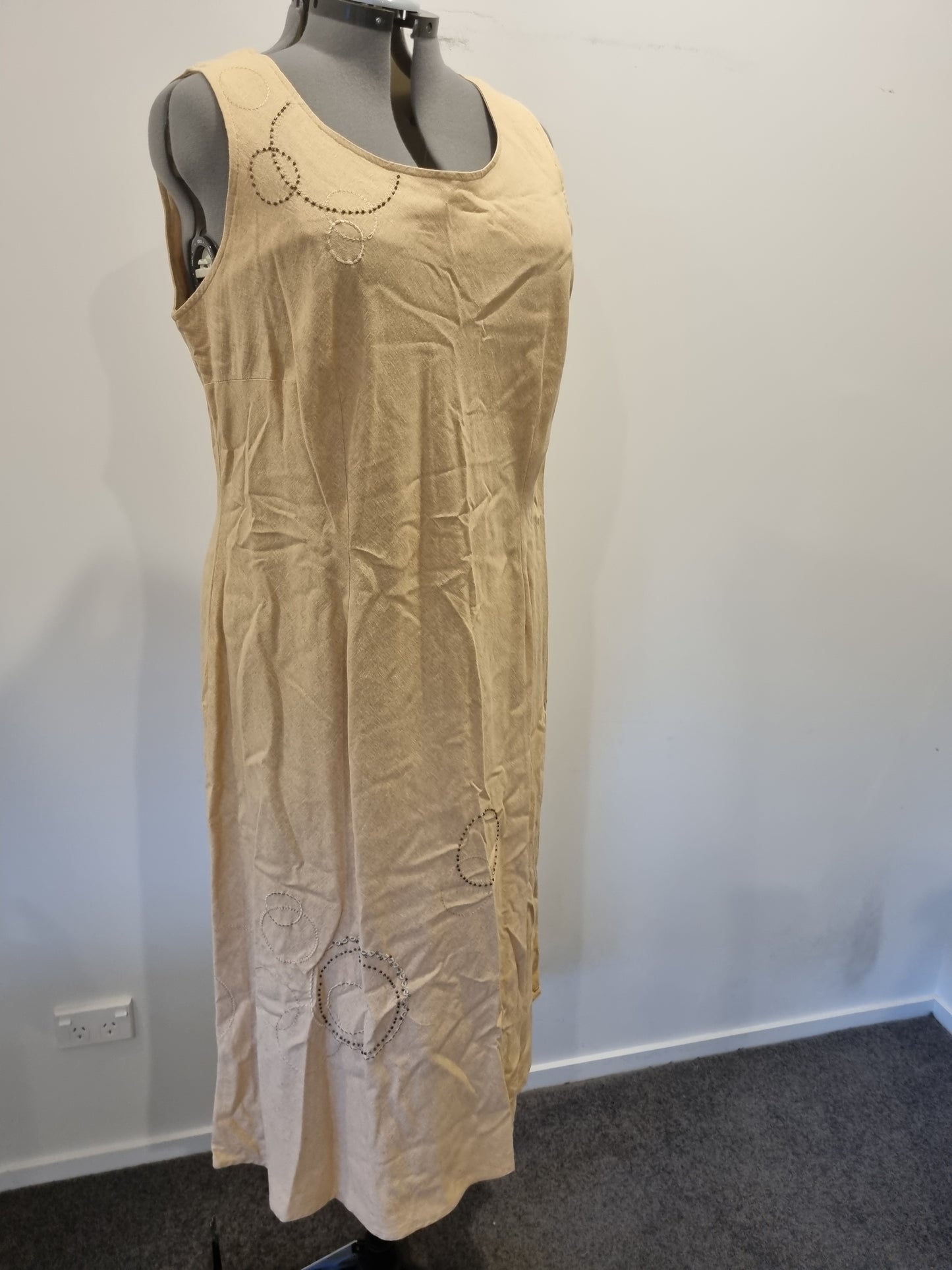 Donna-Claire Dress - Size 24