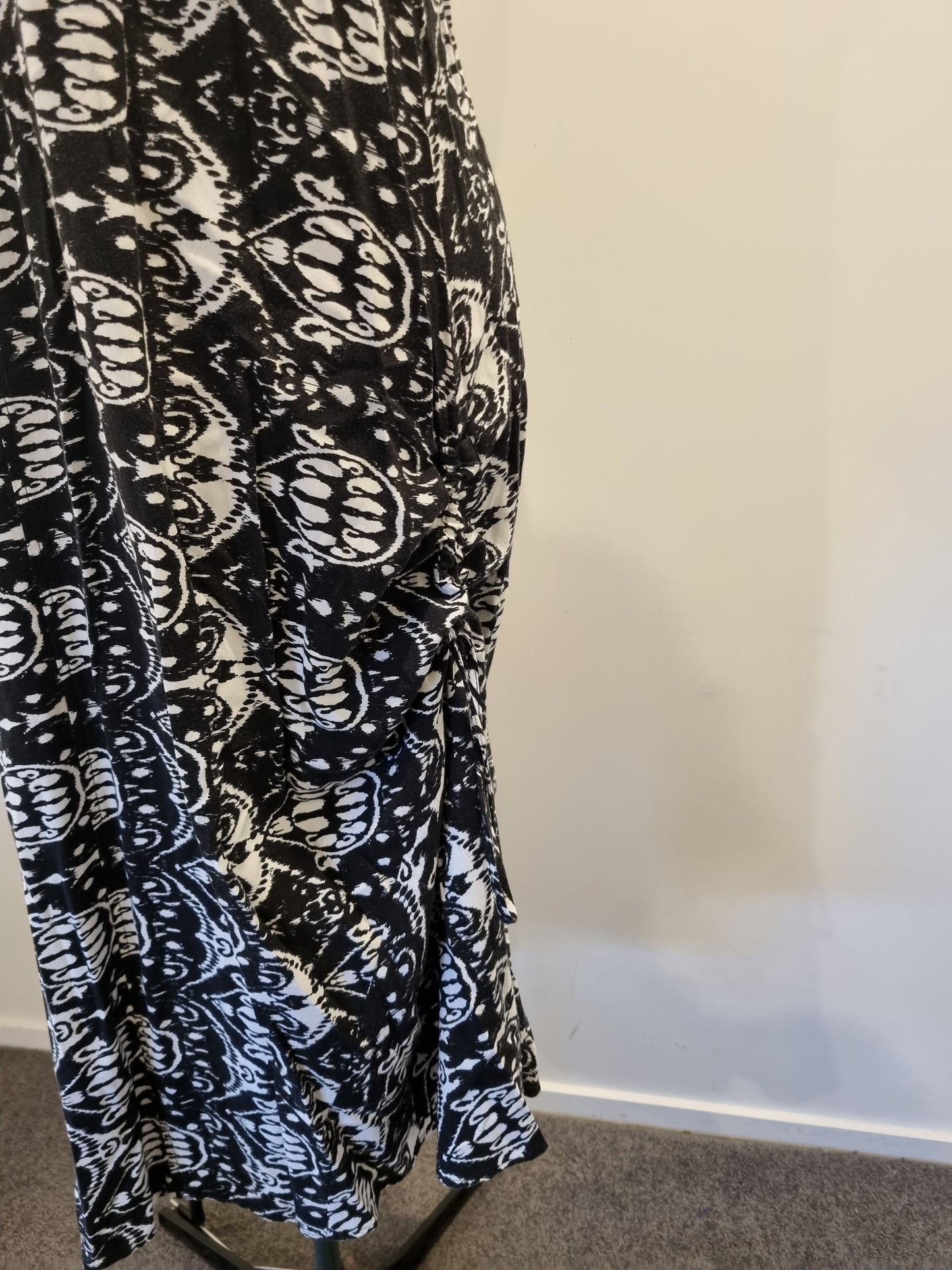 Autograph Dress - Size 18