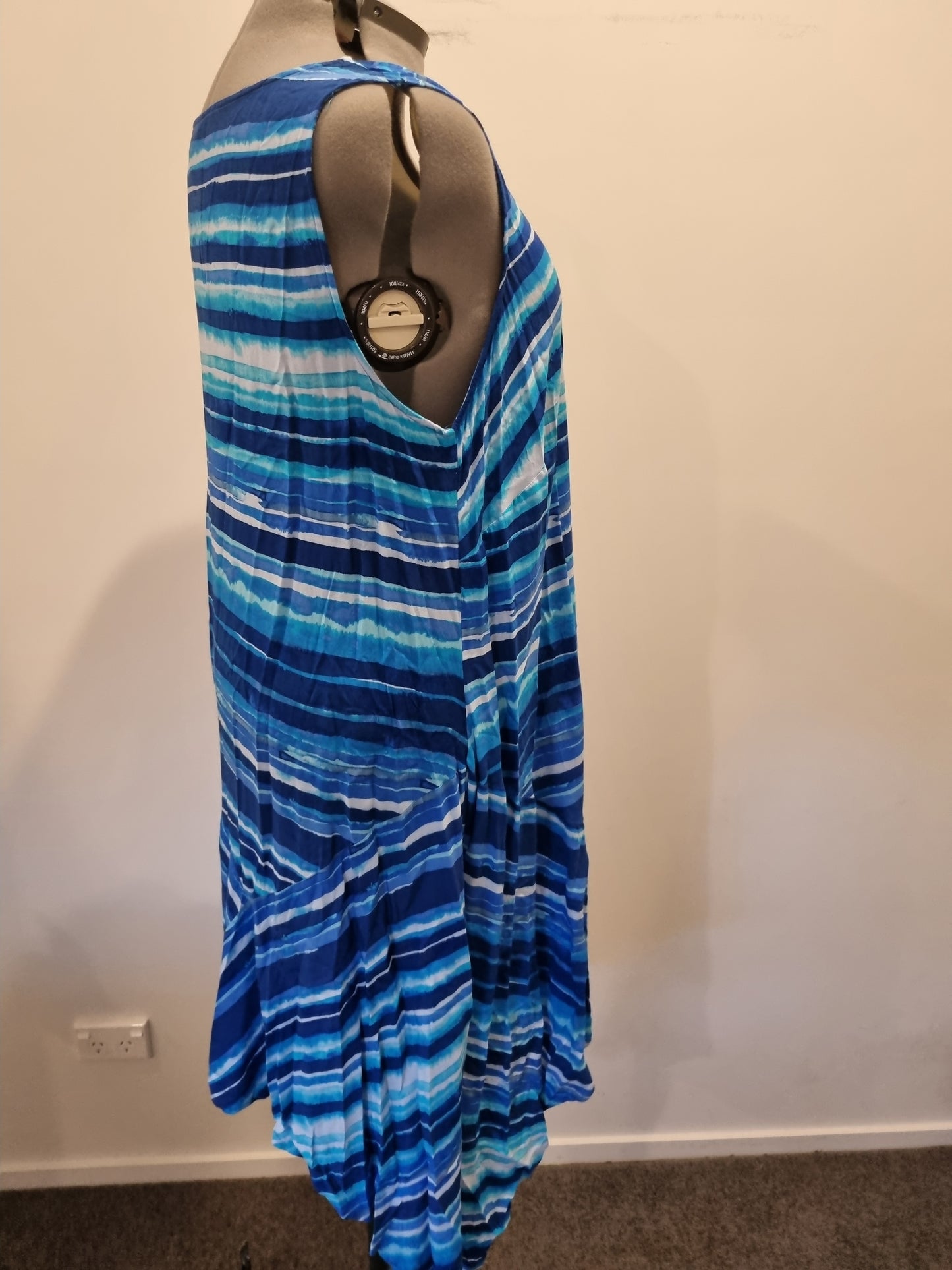 Autograph Dress - Size 22