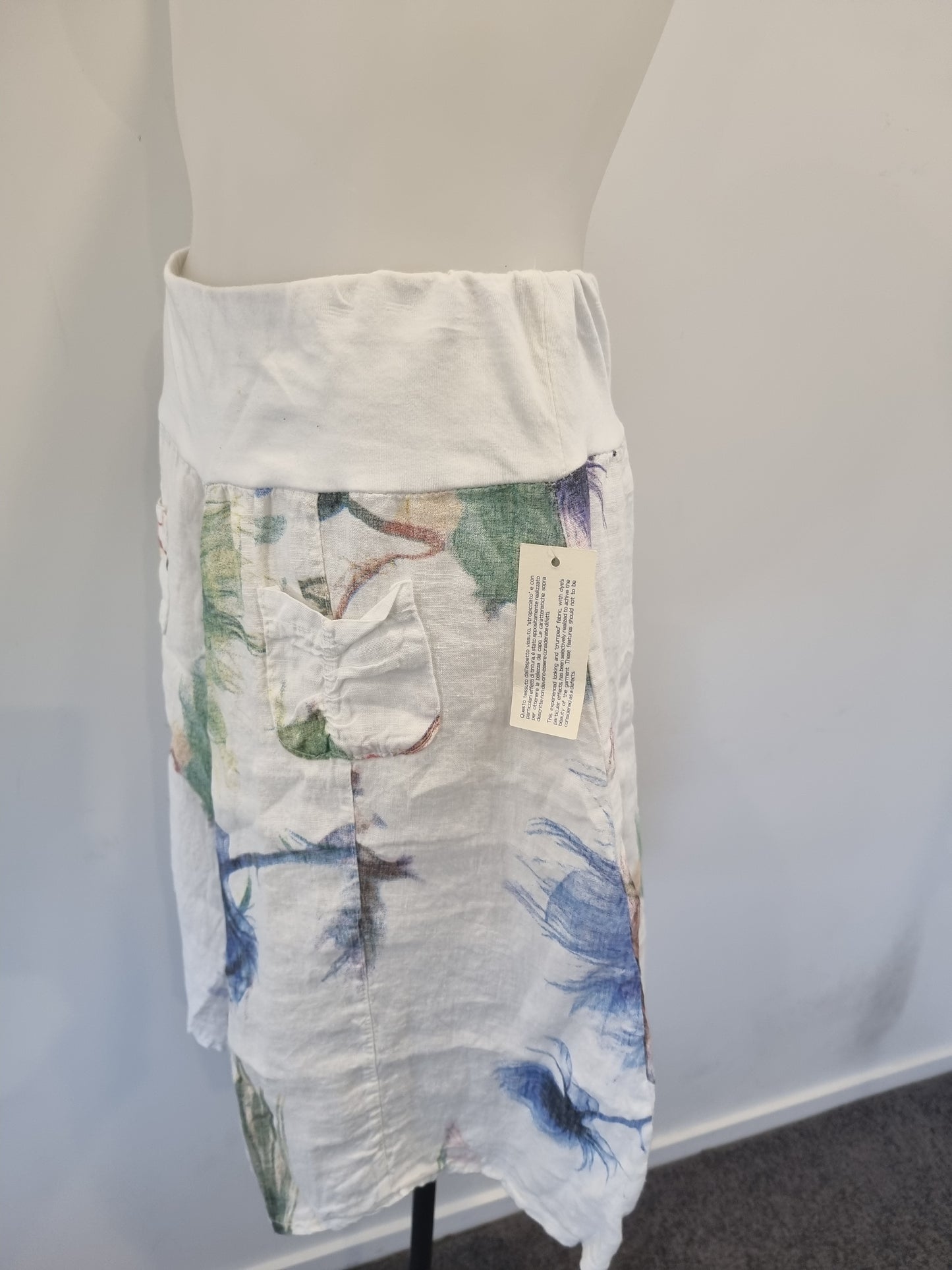 Brand Unknown Linen Skirt - Size 10/12 (BNWT)