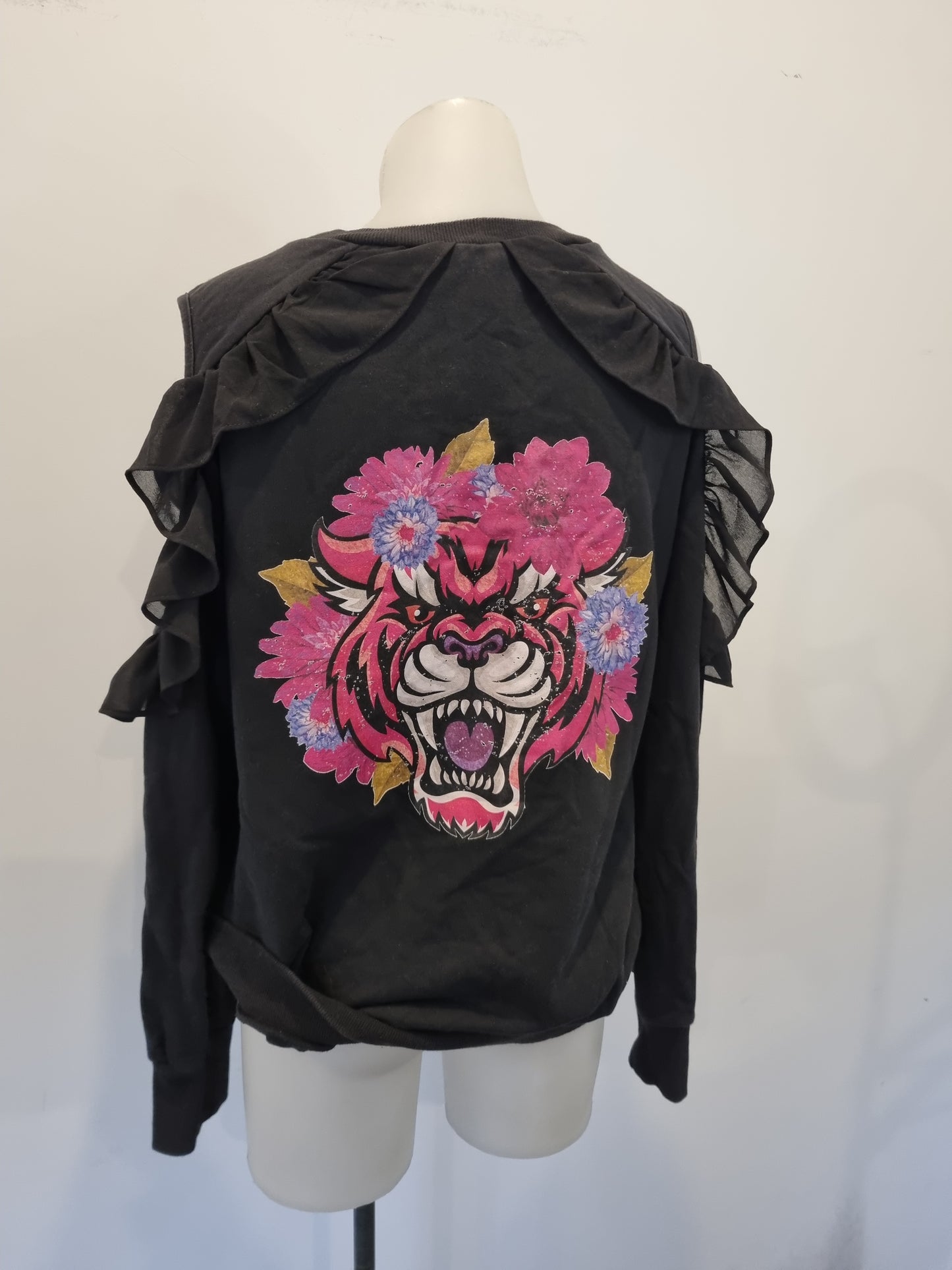Alaska Tees Jumper - Size M