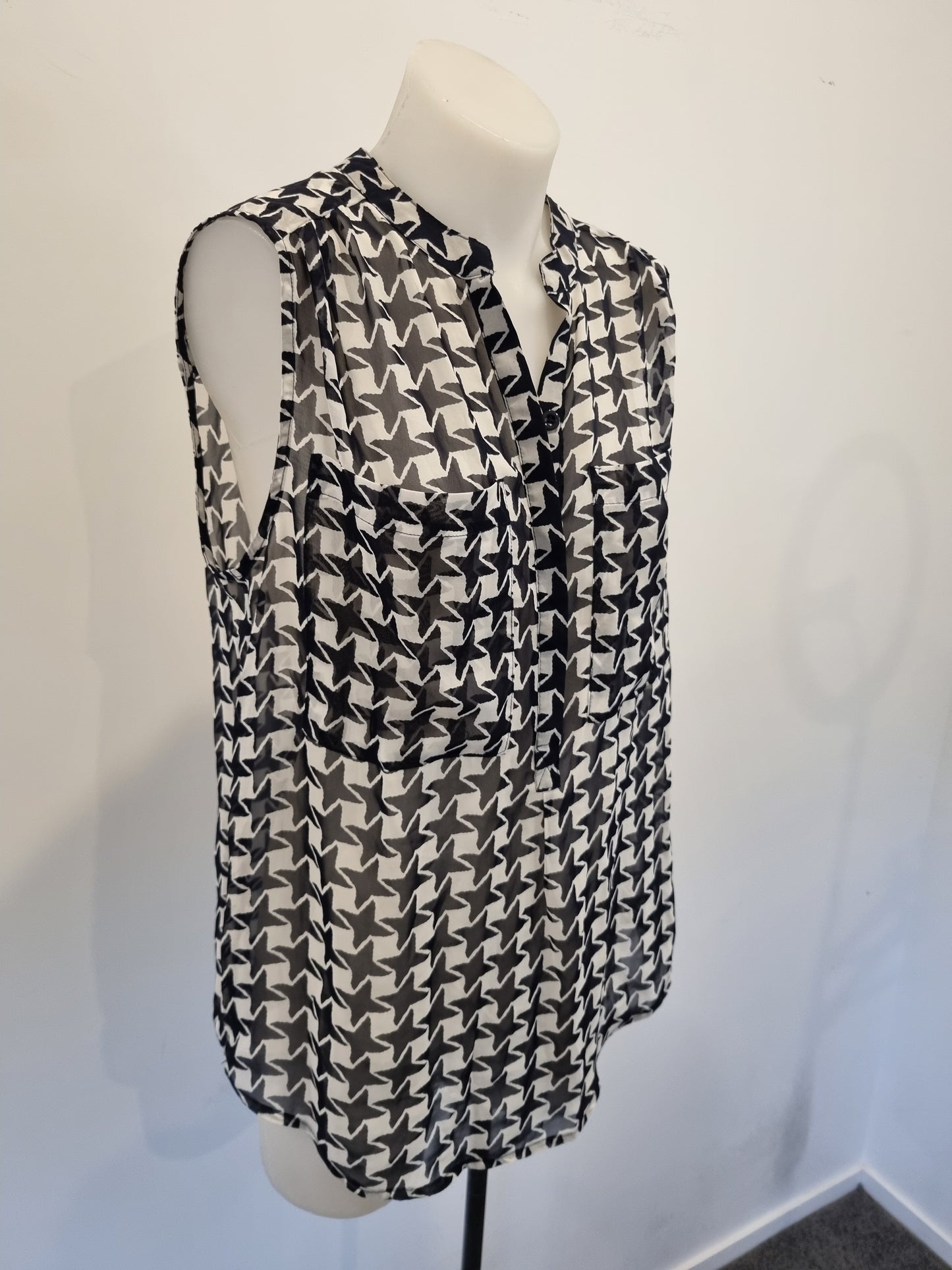 Storm Top - Size 10