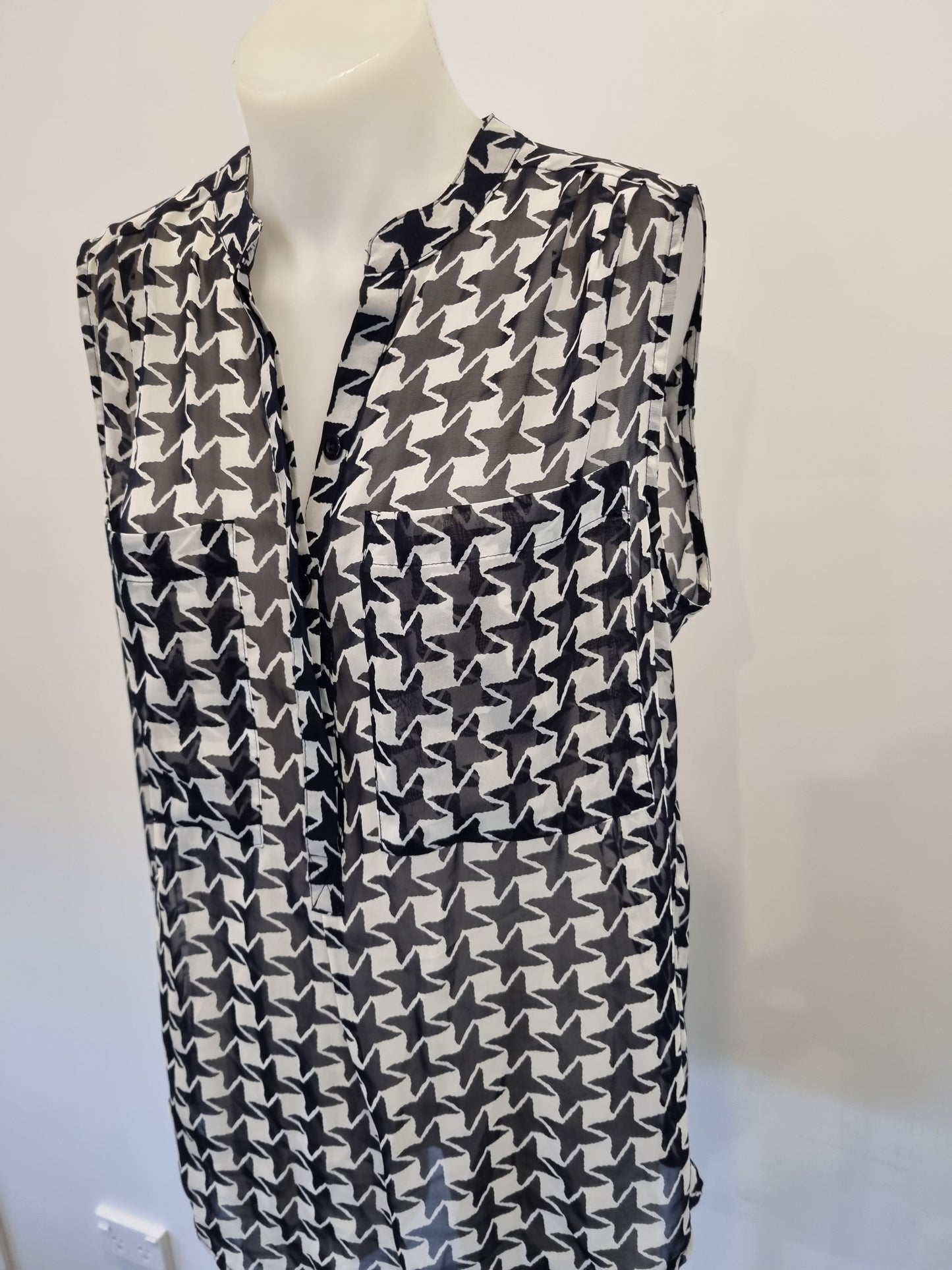 Storm Top - Size 10