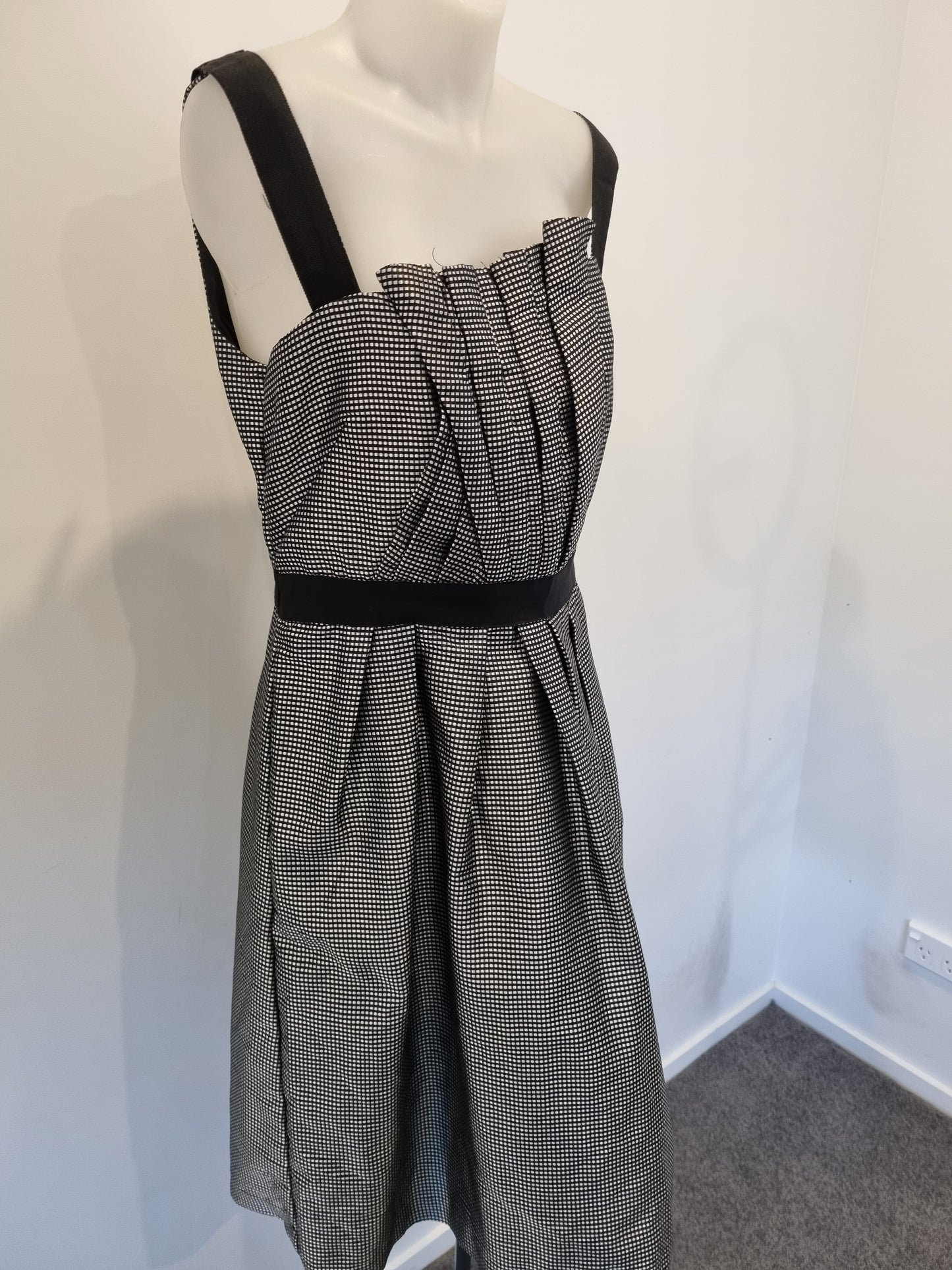 Veronika Maine Dress- Size 14