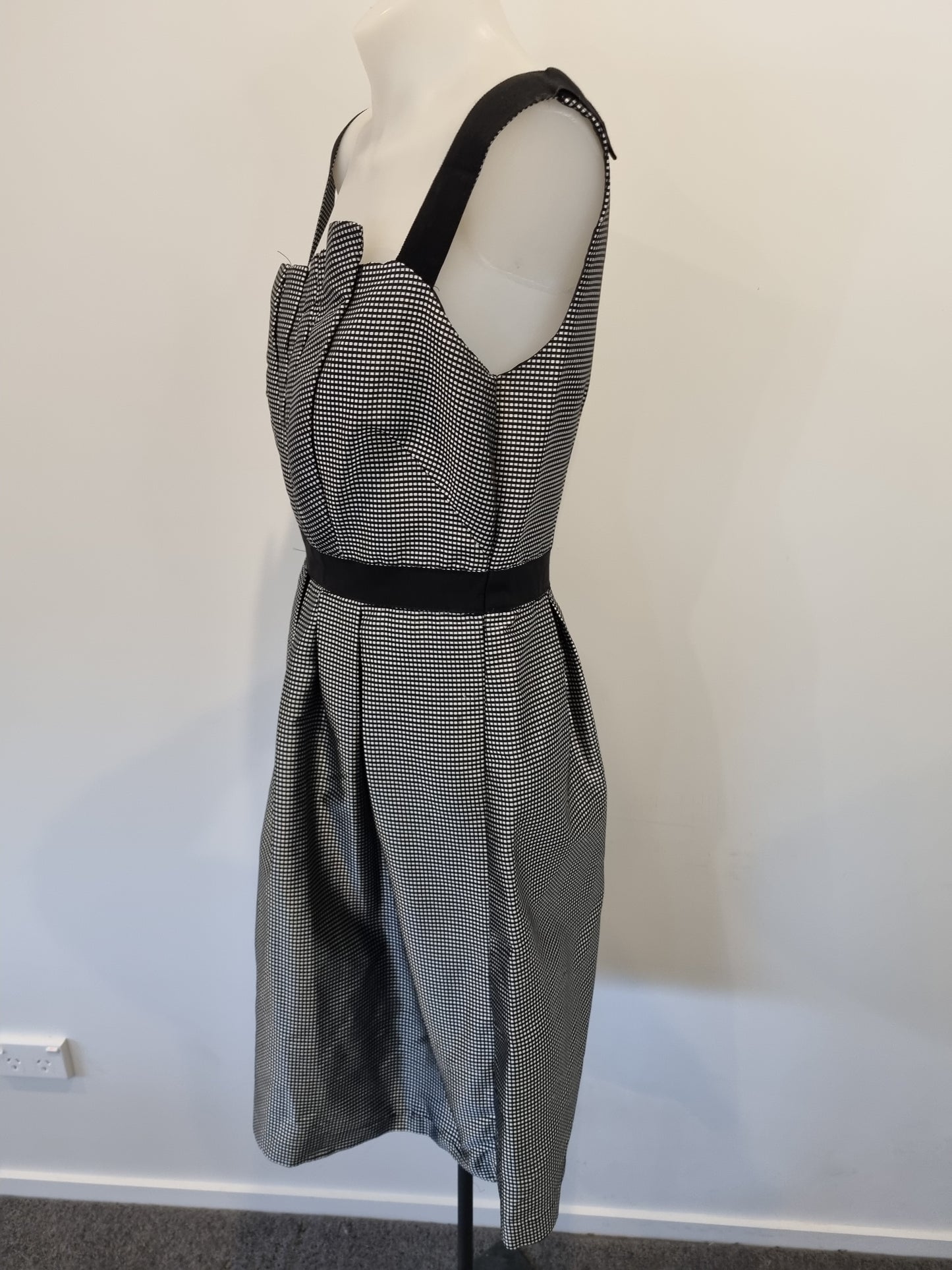 Veronika Maine Dress- Size 14