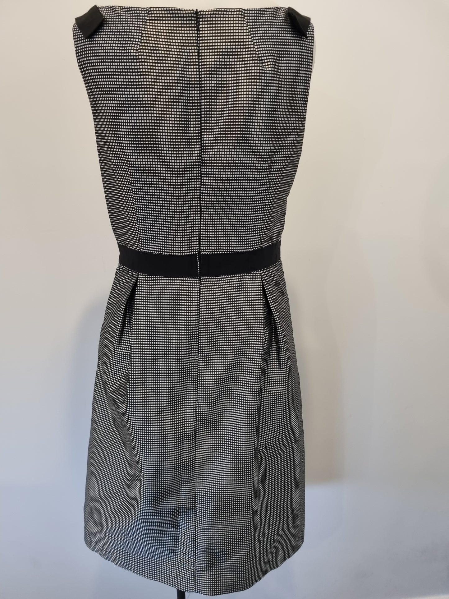 Veronika Maine Dress- Size 14