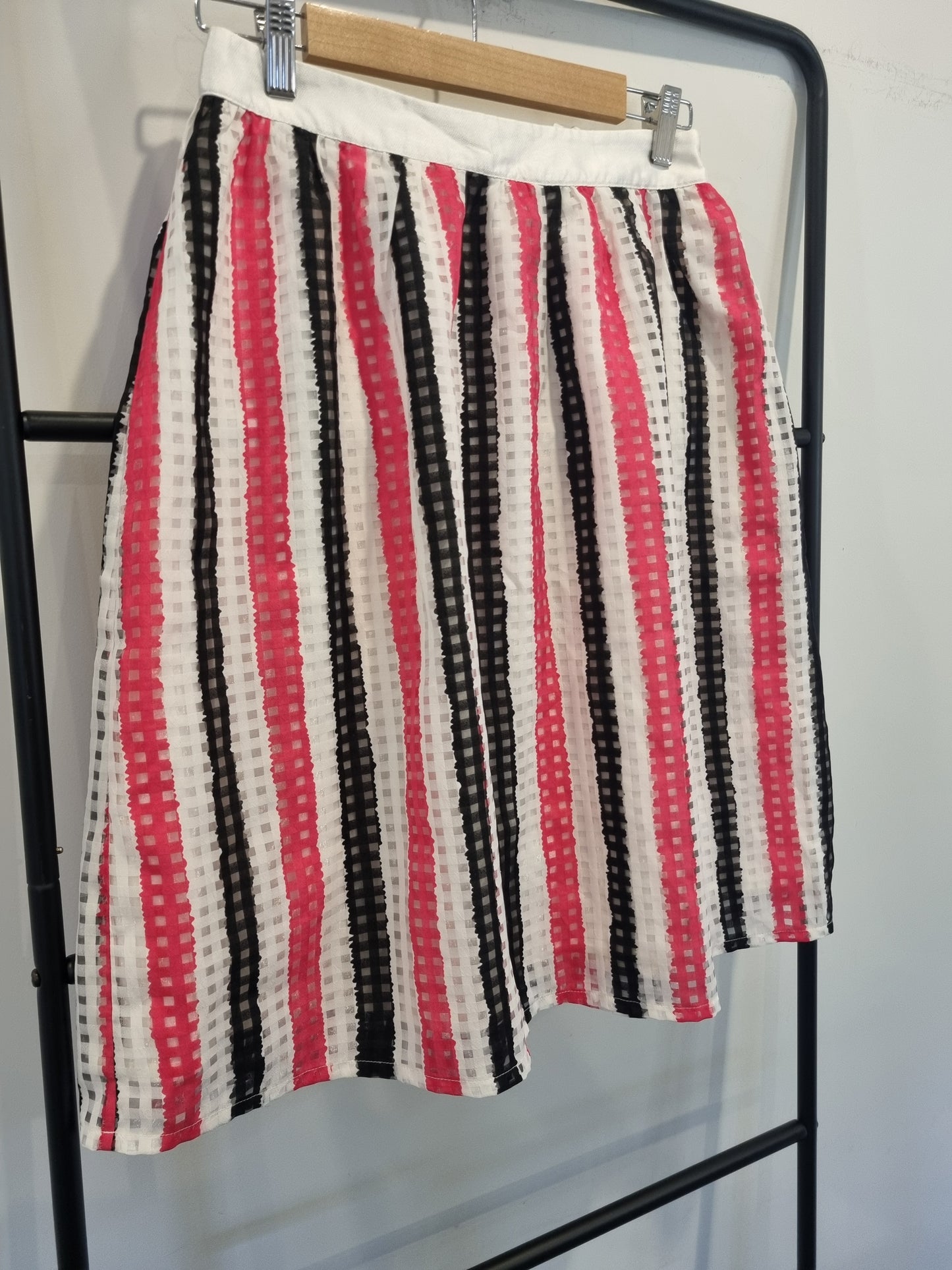 Meekat Skirt - Size 14