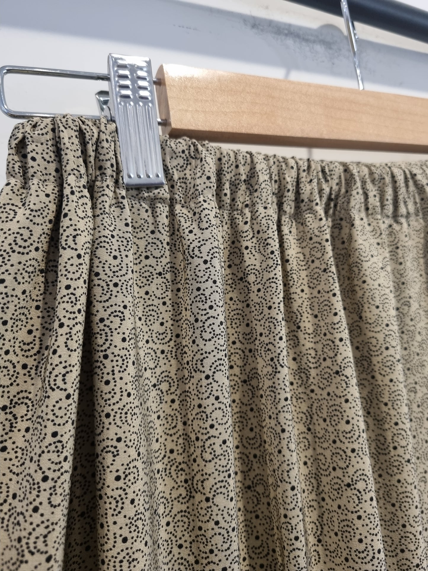 Queens Skirt - Size 14