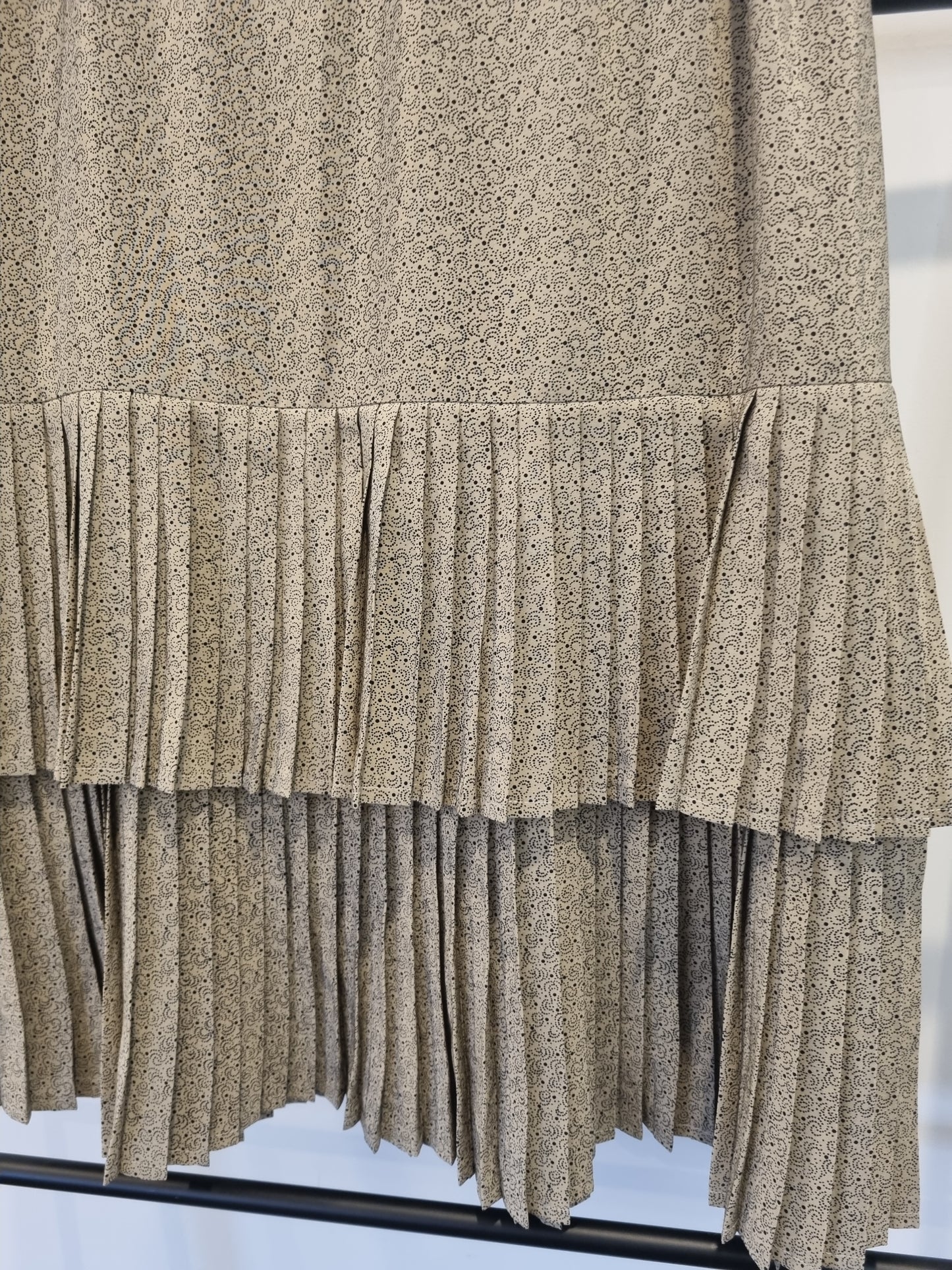 Queens Skirt - Size 14