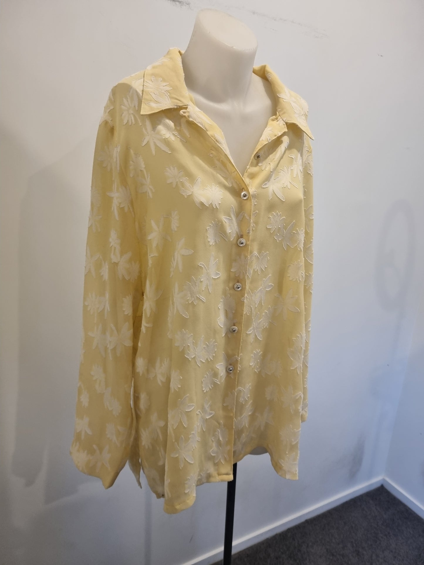 Ellen Tracy Shirt - Size 16