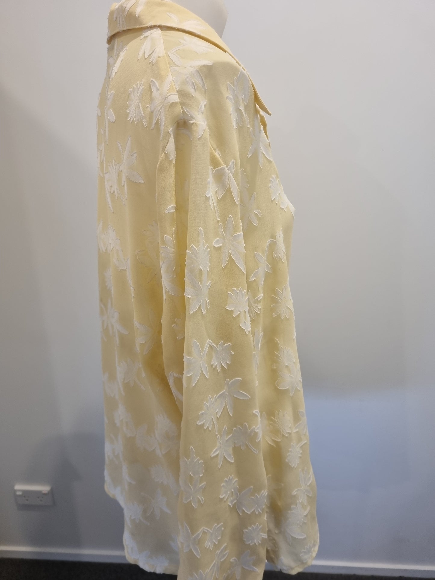 Ellen Tracy Shirt - Size 16