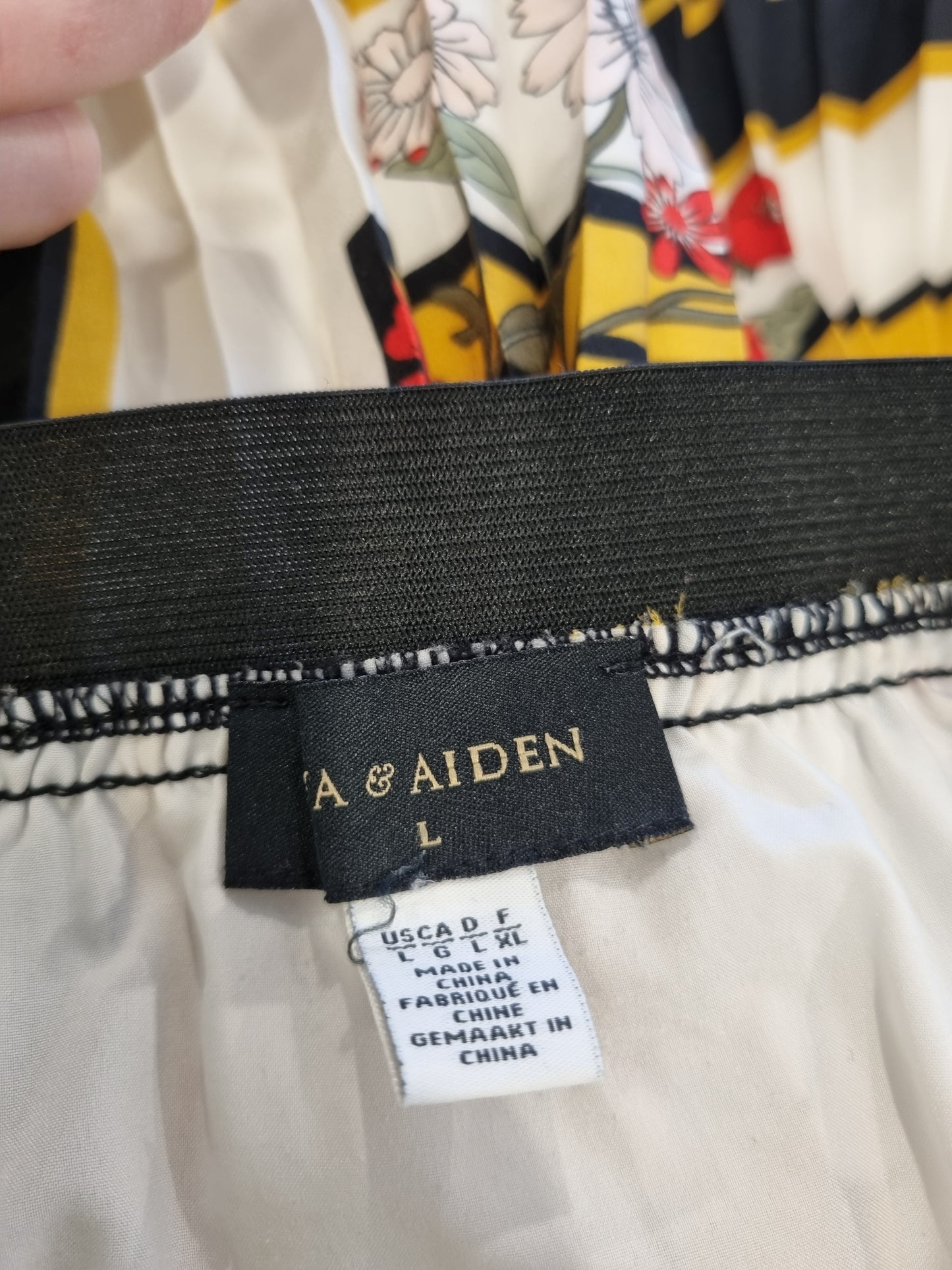 Ava & Aiden Skirt - Size L