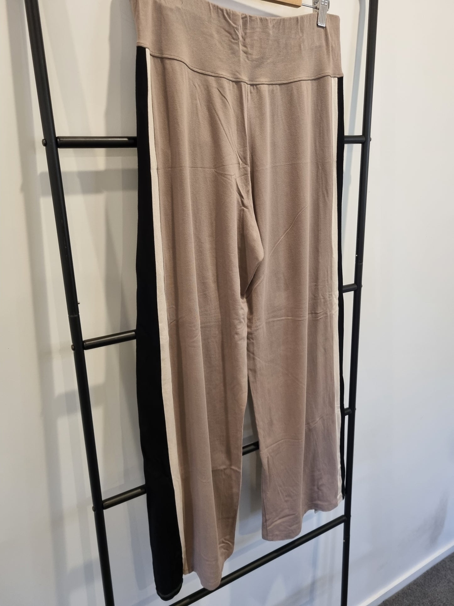 Paula Ryan Pants - Size L