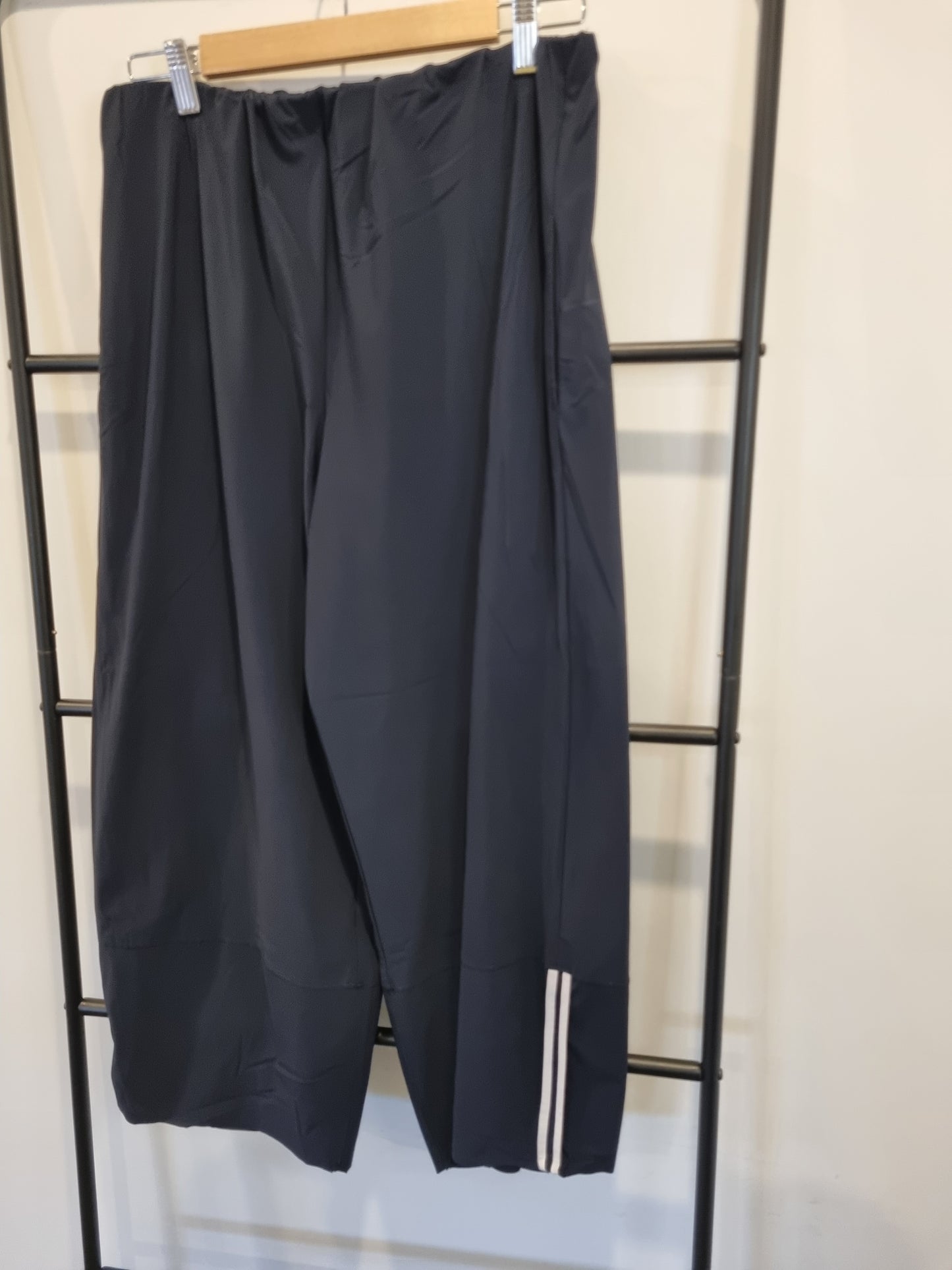 Paula Ryan Pants - Size L