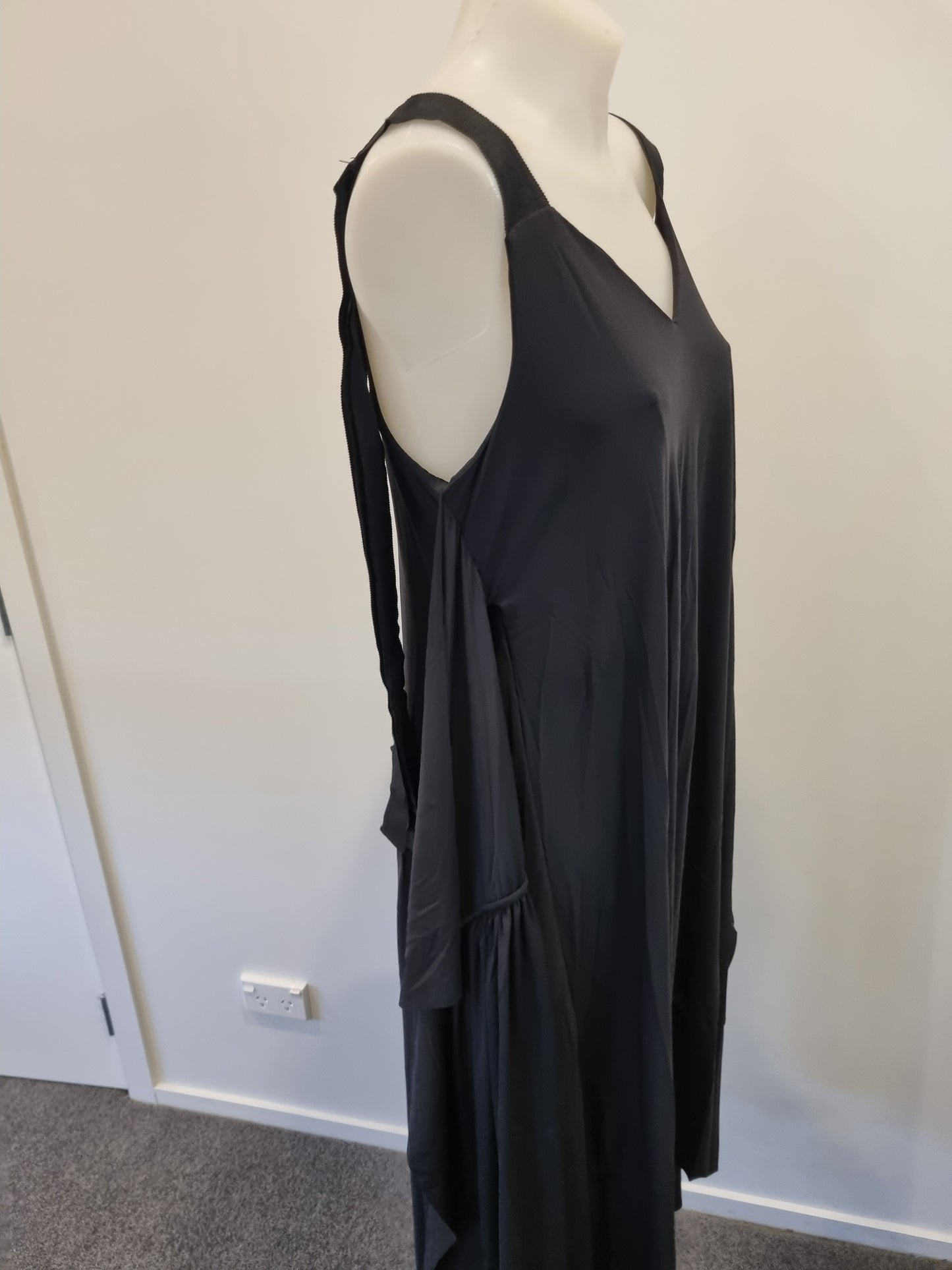 Paula Ryan Sample Dress - Size M