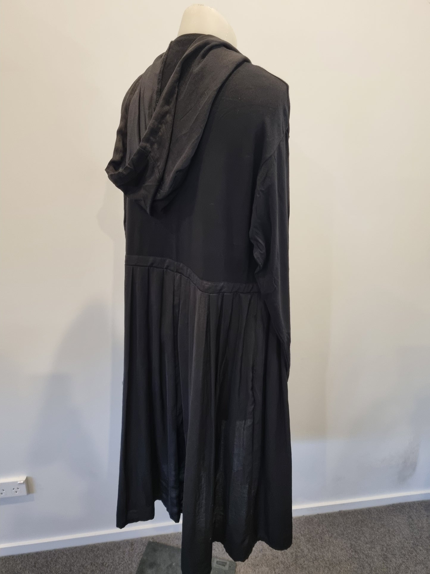 Paula Ryan Long Cardigan - Size M