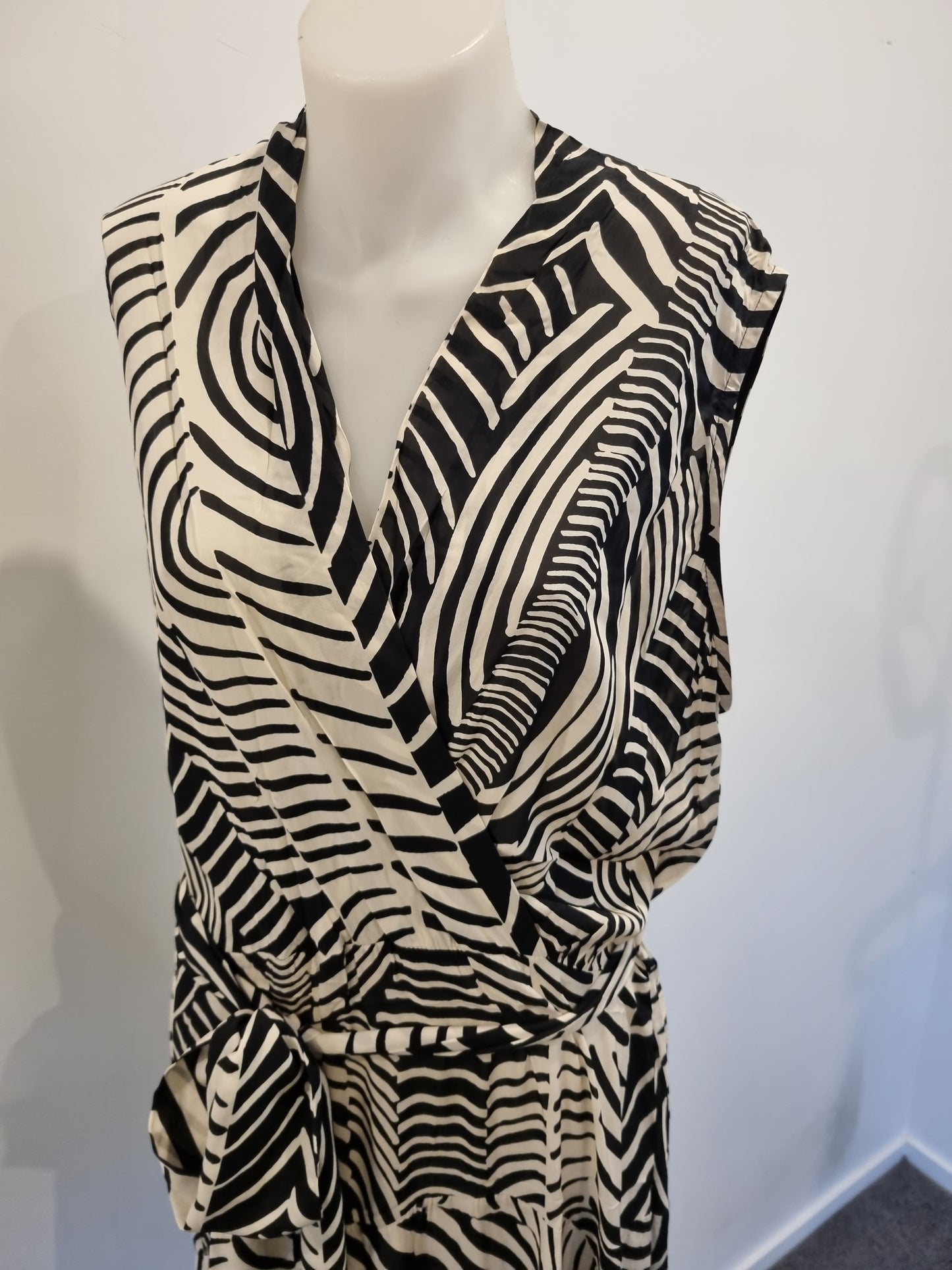 Paula Ryan Drape Front Dress - Size L