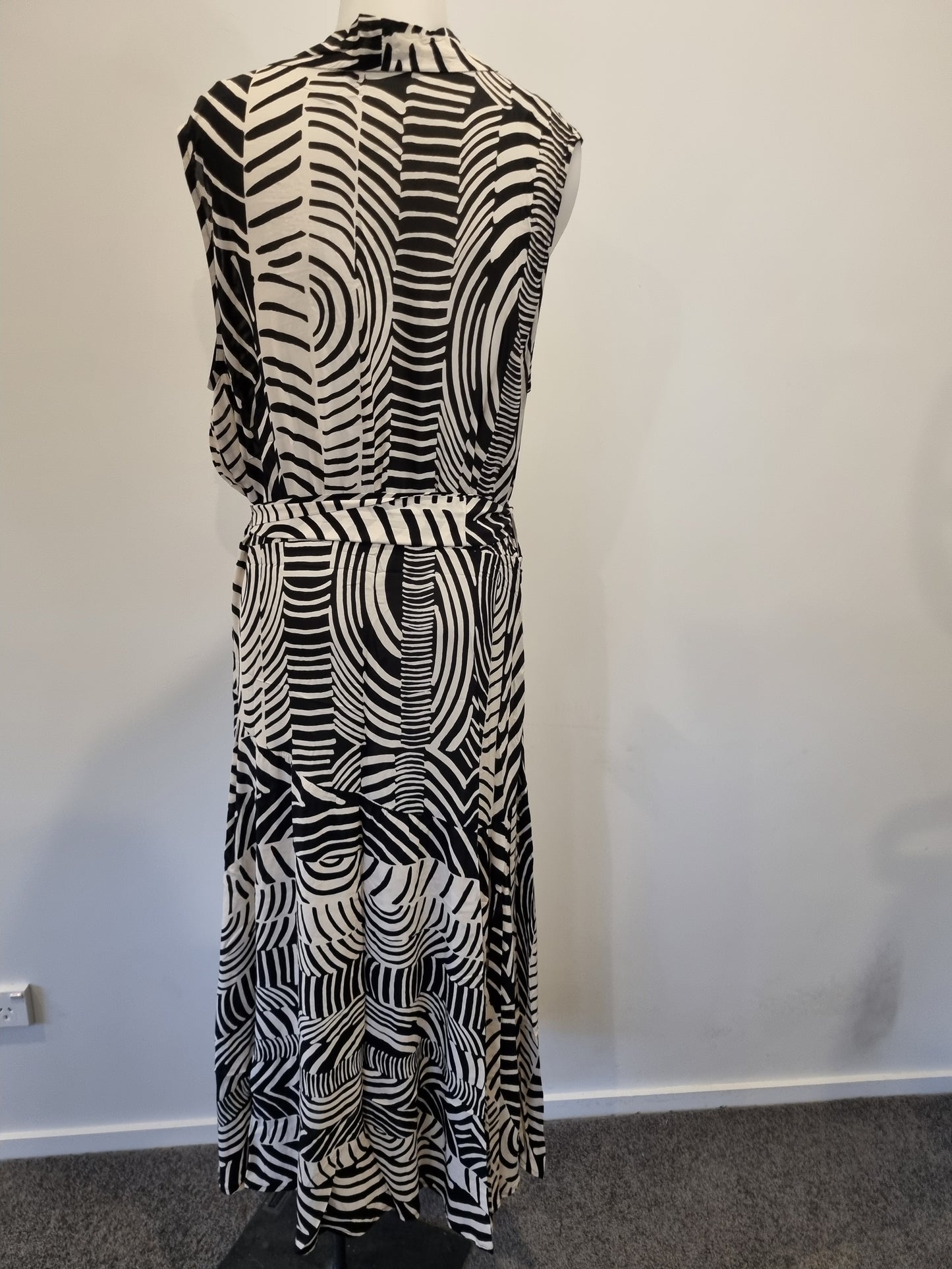 Paula Ryan Drape Front Dress - Size L
