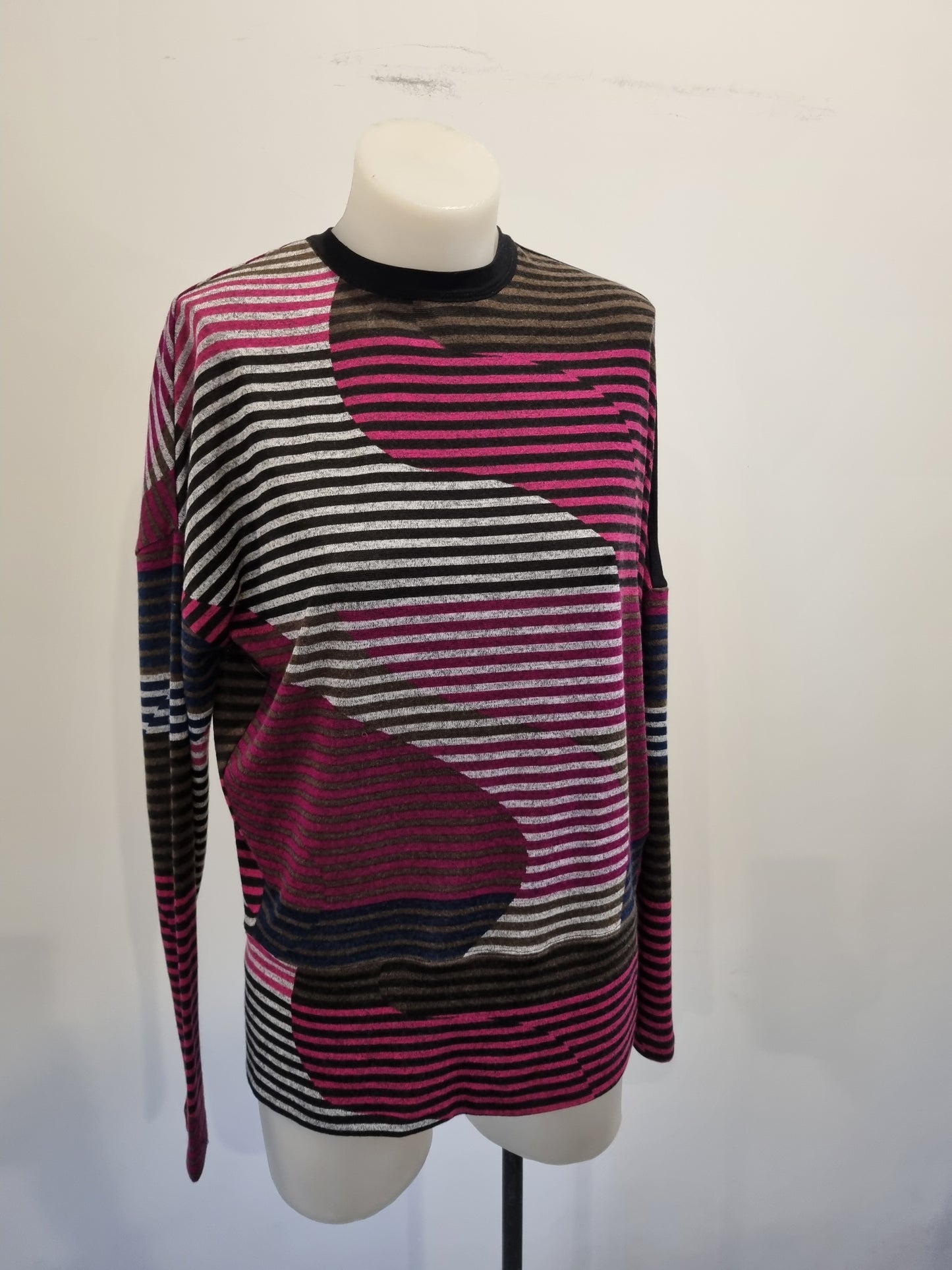 Paula Ryan Top - Size M