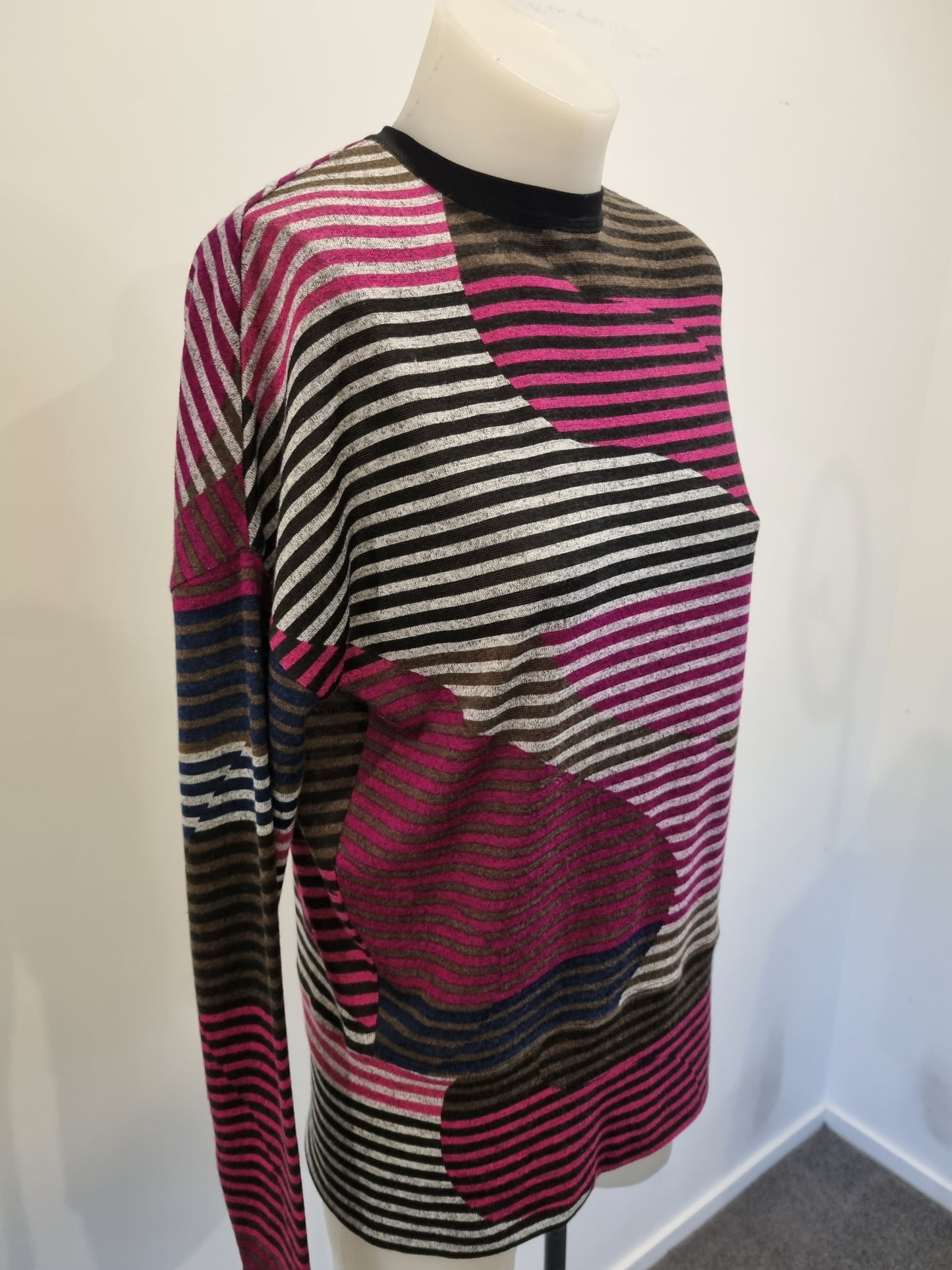Paula Ryan Top - Size M