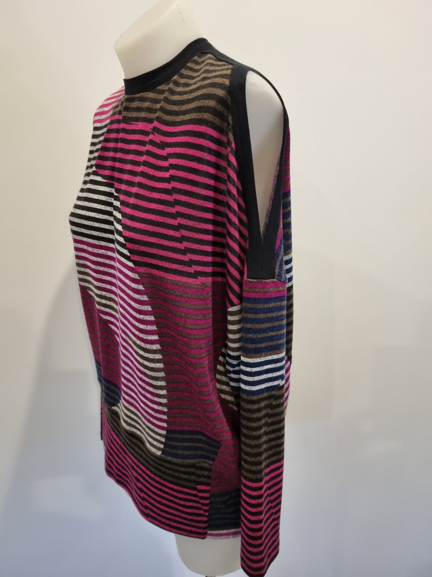 Paula Ryan Top - Size M