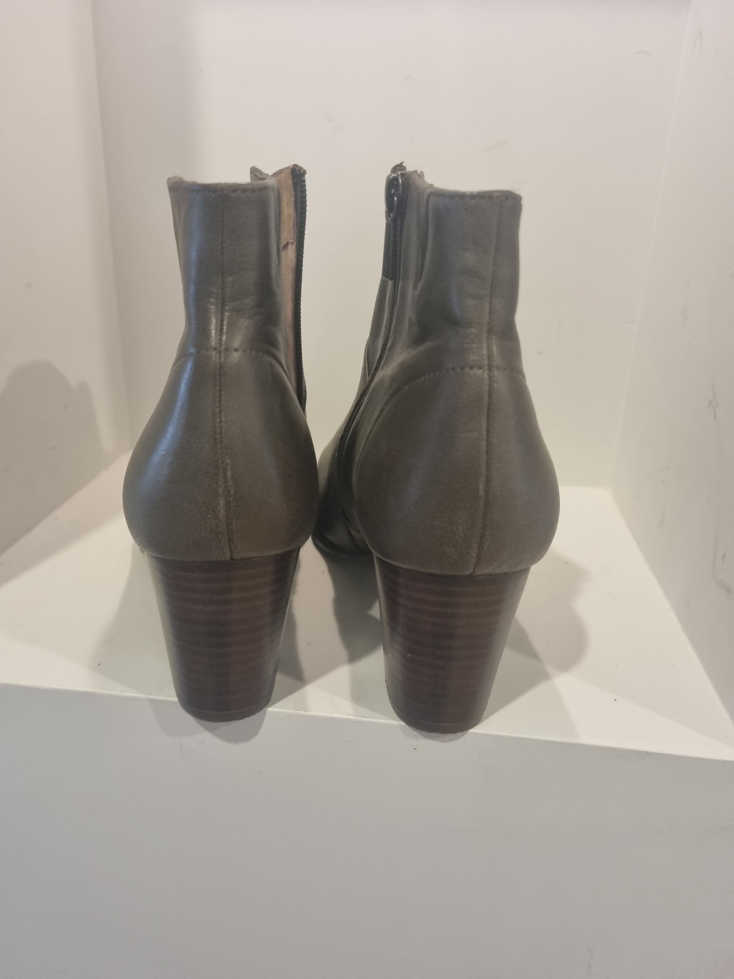 Diane Ferrari Boots - Size 10 (410/41)