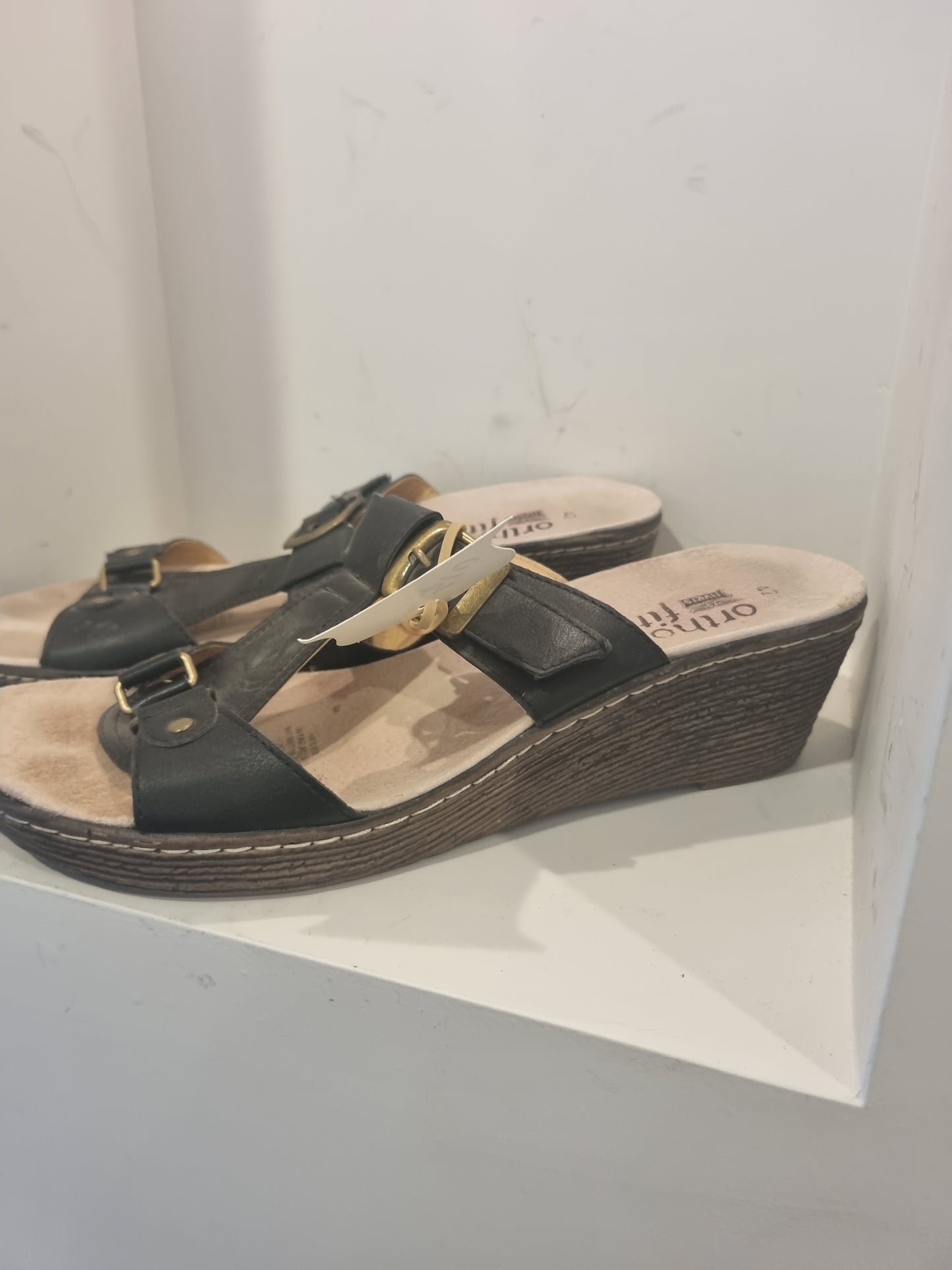 Ortho Fit Low Heels - Size 42