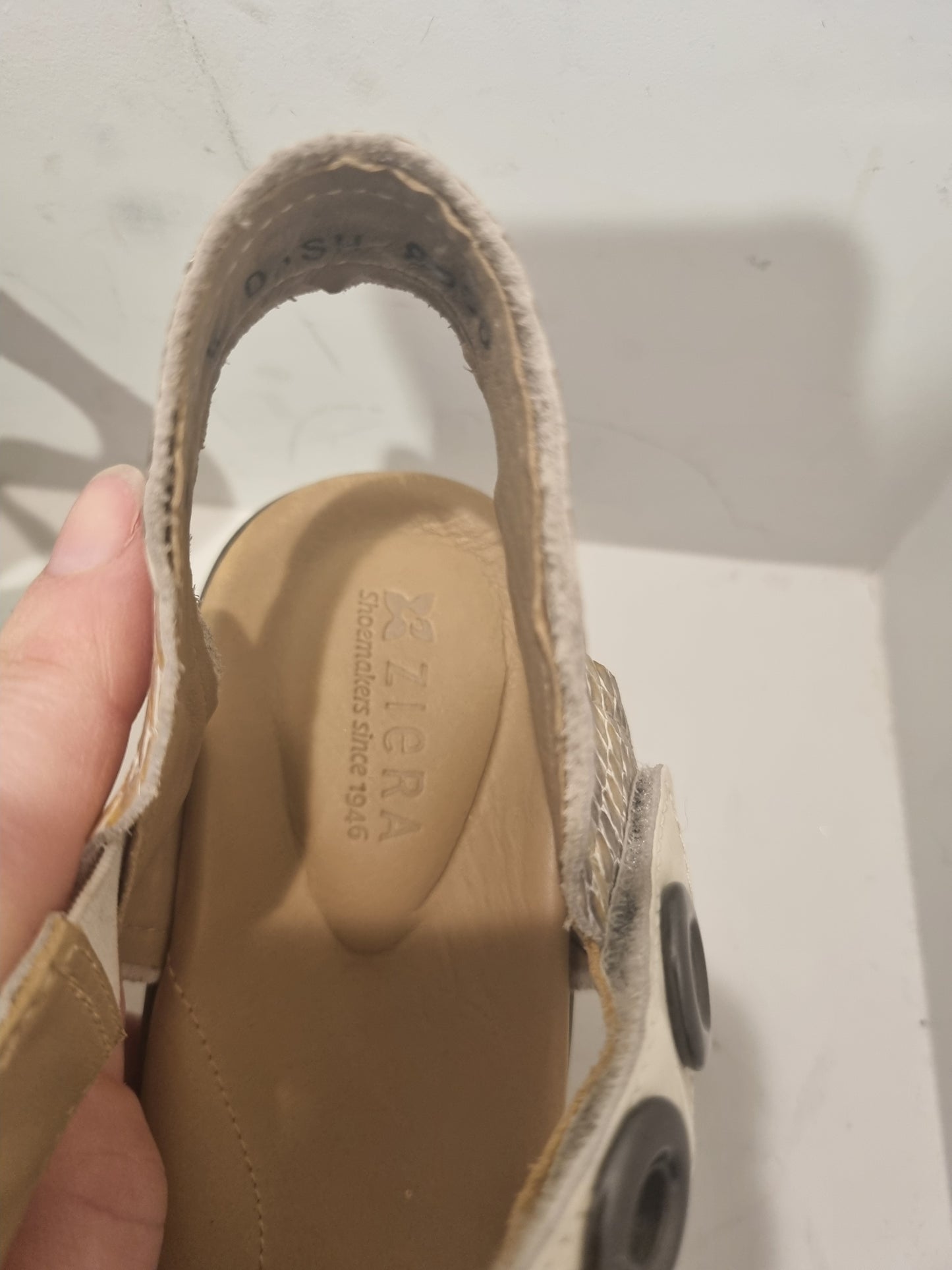 Ziera Low Heel - Size 42