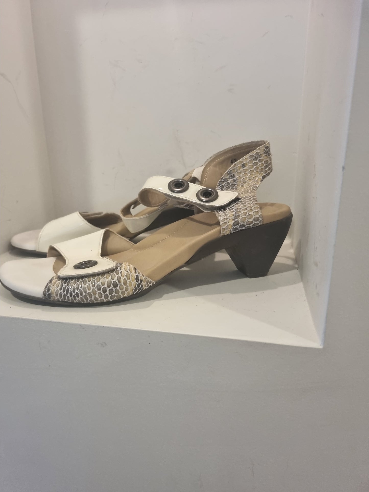 Ziera Low Heel - Size 42