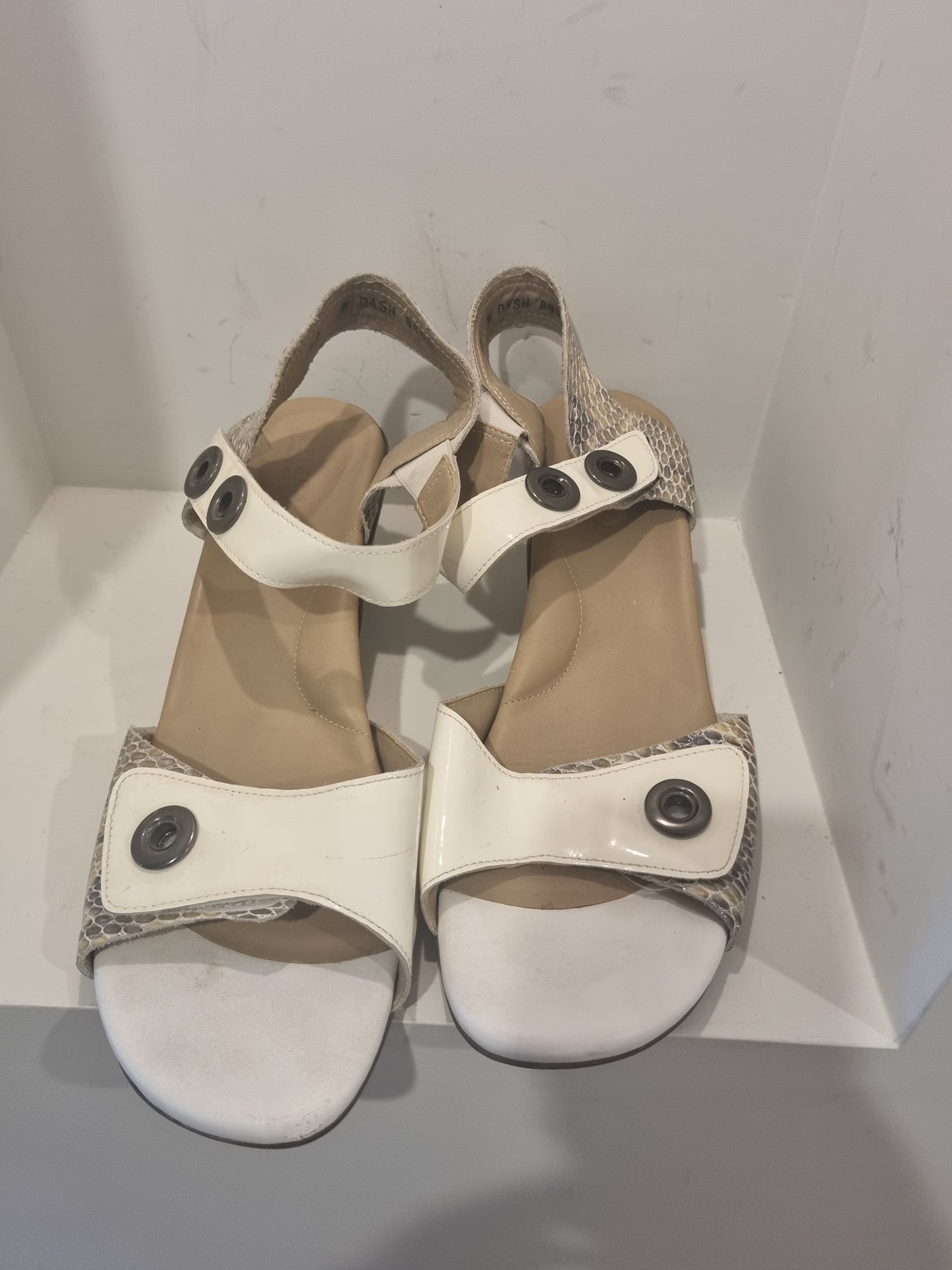 Ziera Low Heel - Size 42