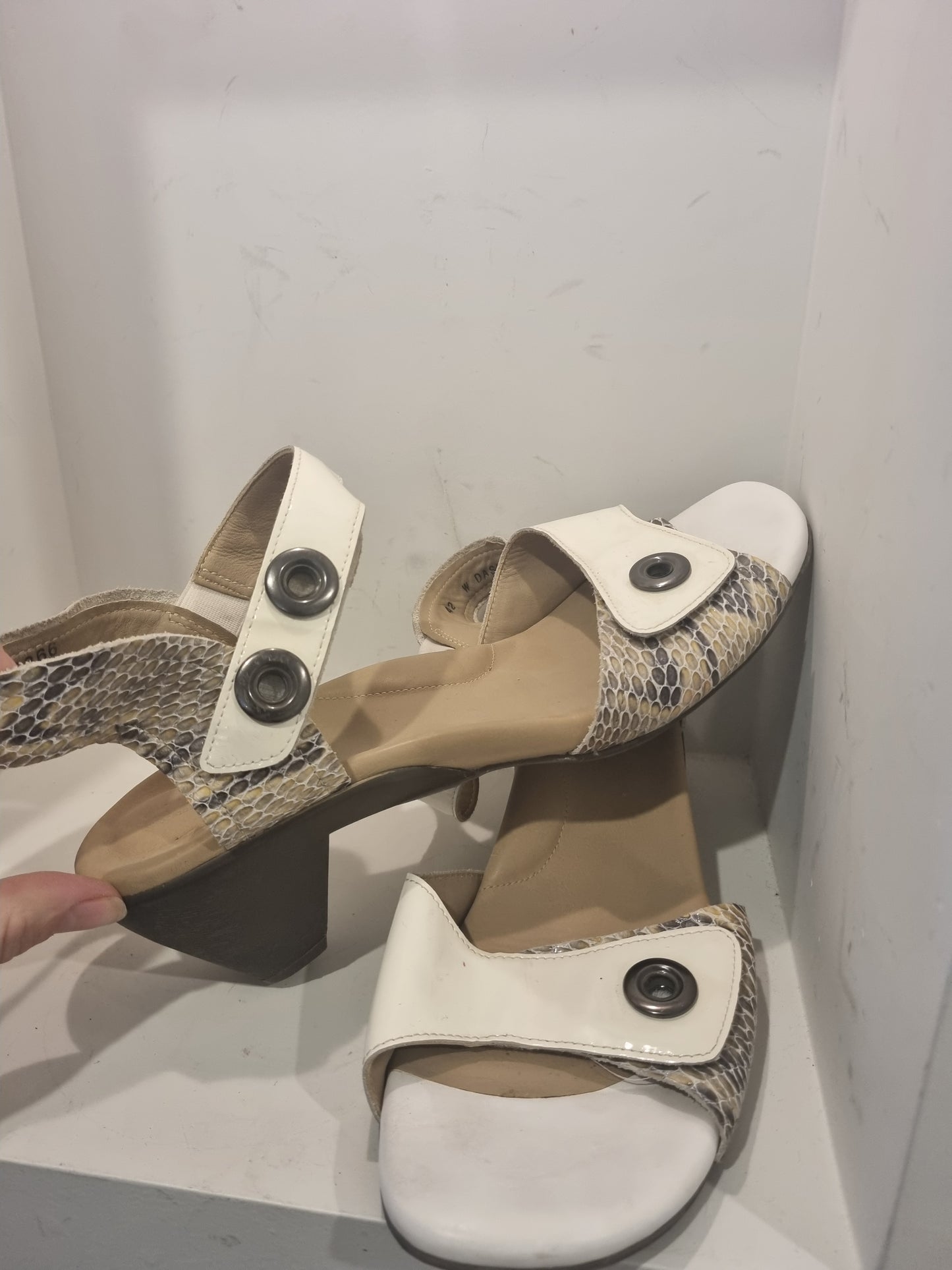 Ziera Low Heel - Size 42