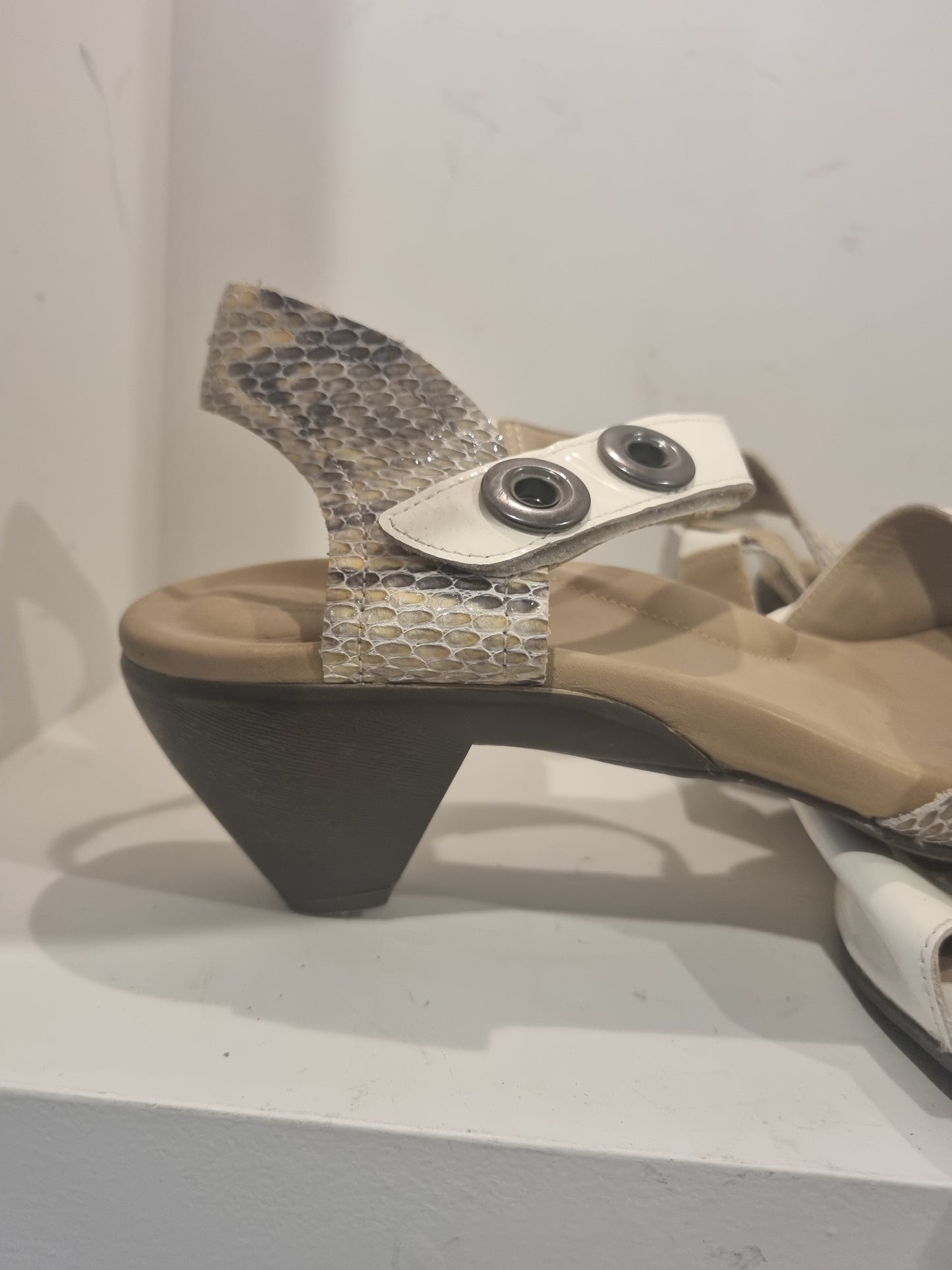 Ziera Low Heel - Size 42