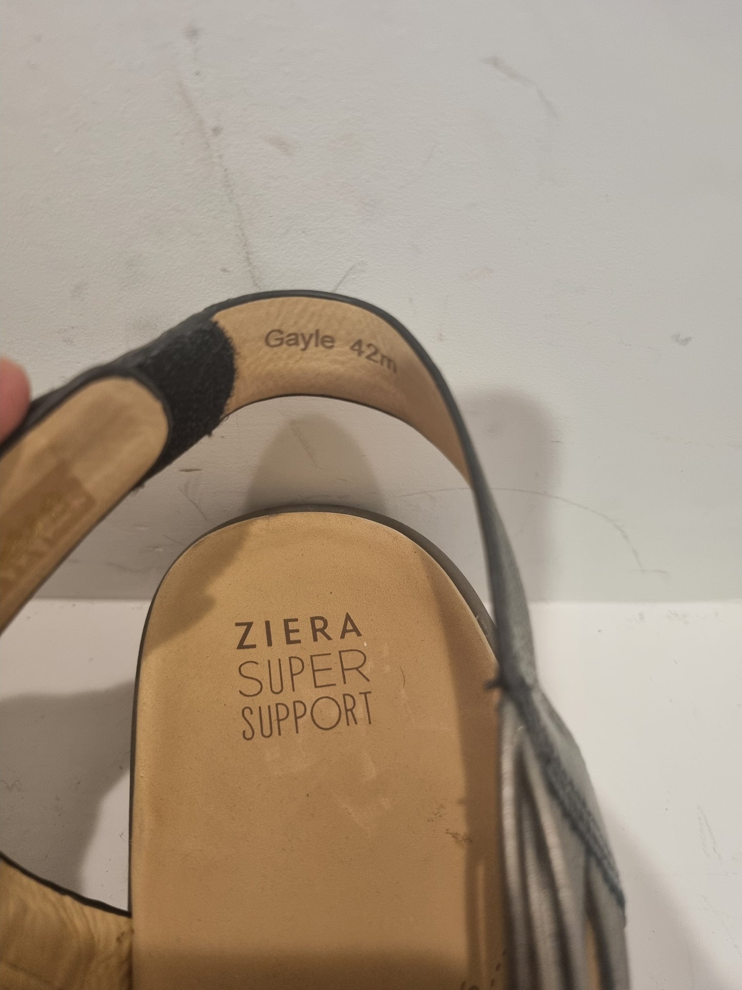 Ziera Low Heels - Size 42