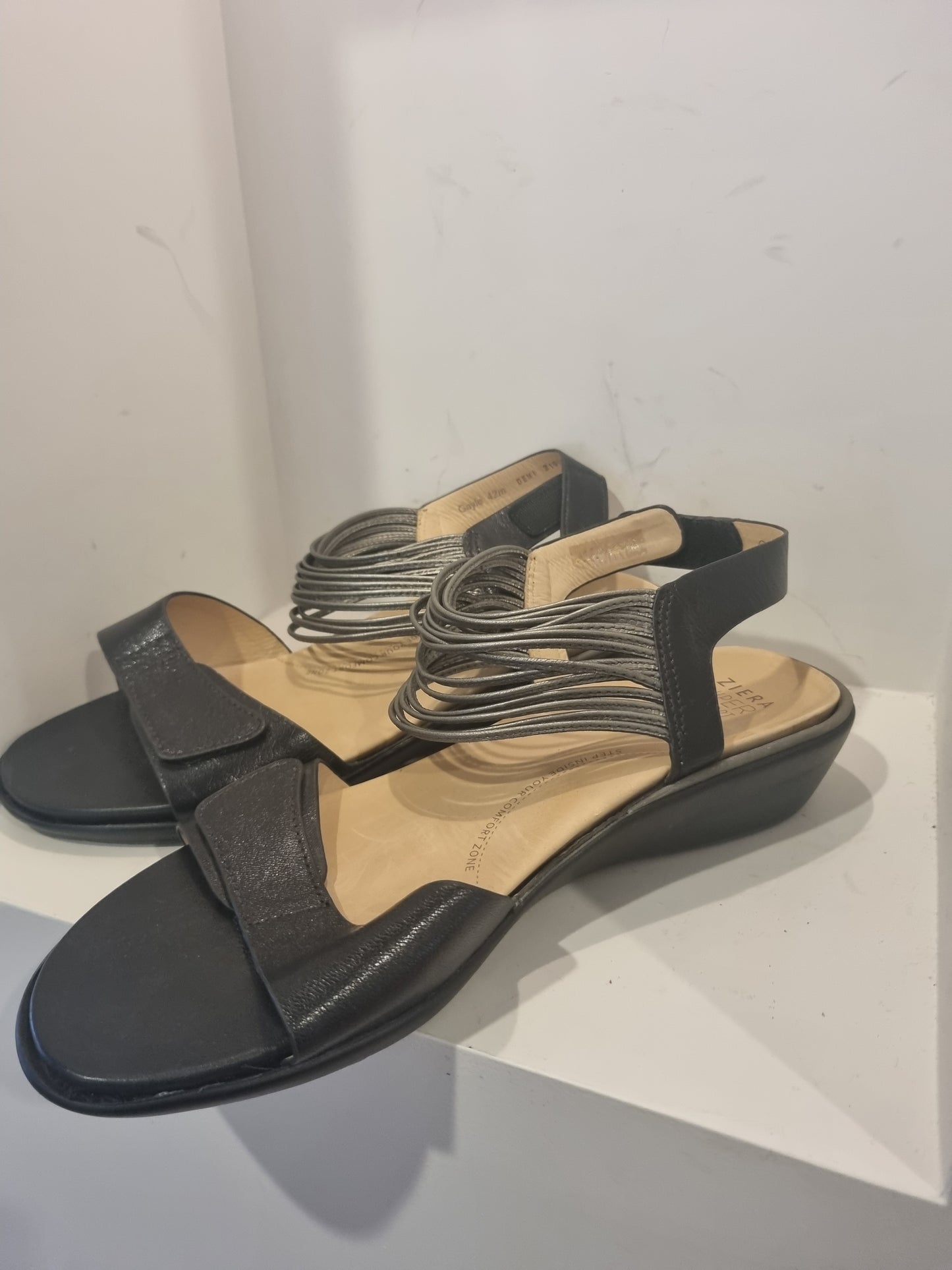 Ziera Low Heels - Size 42