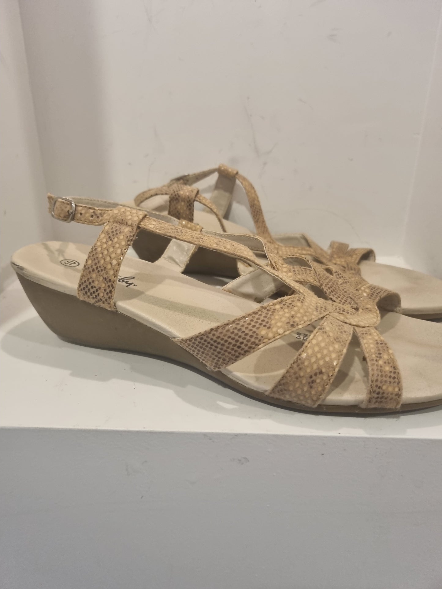 Grosby Heels - Size 10