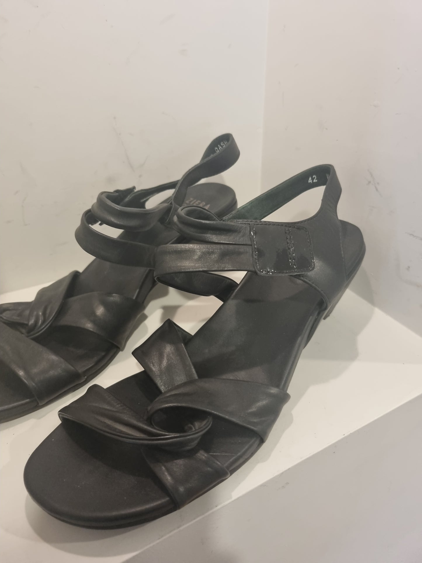 Ziera Low Heels - Size 42
