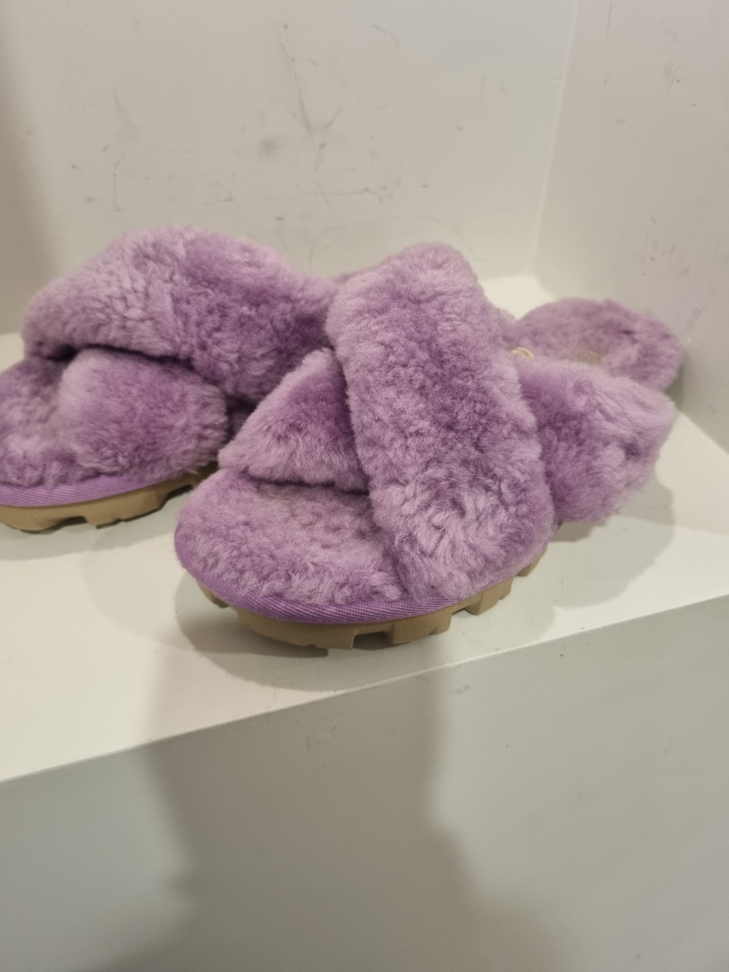 Ugg Slides - Youth US6