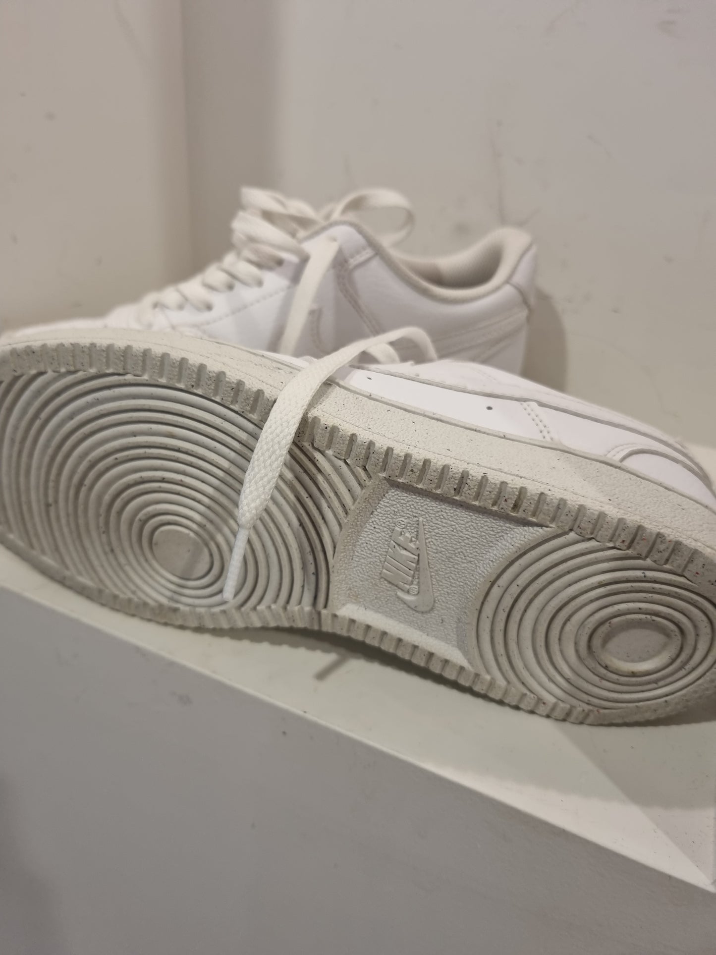Nike Air Force - Youth US7
