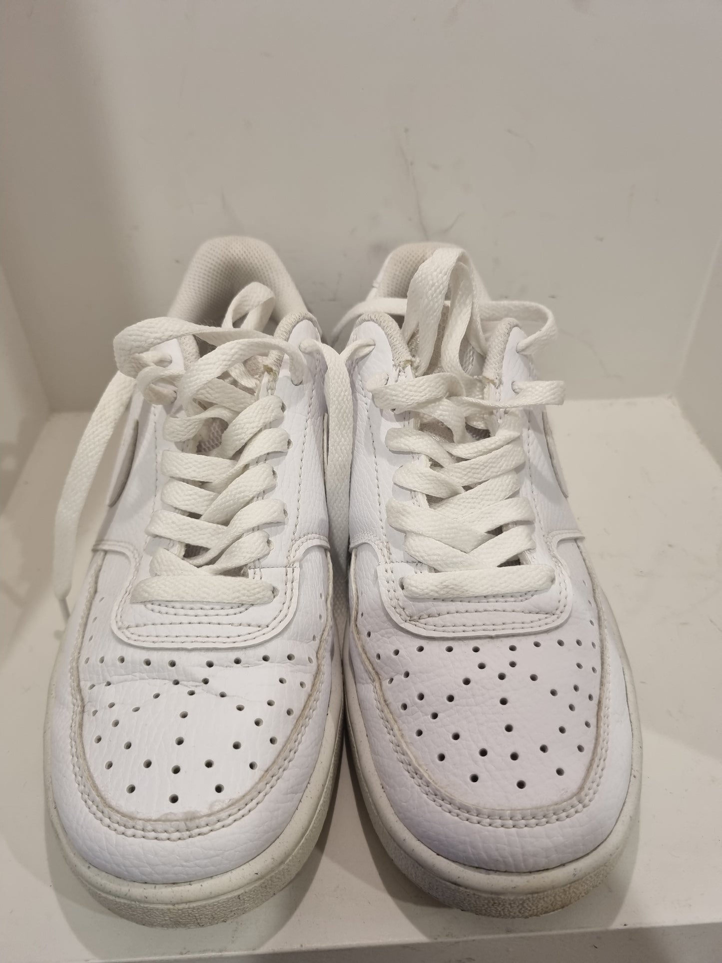 Nike Air Force - Youth US7