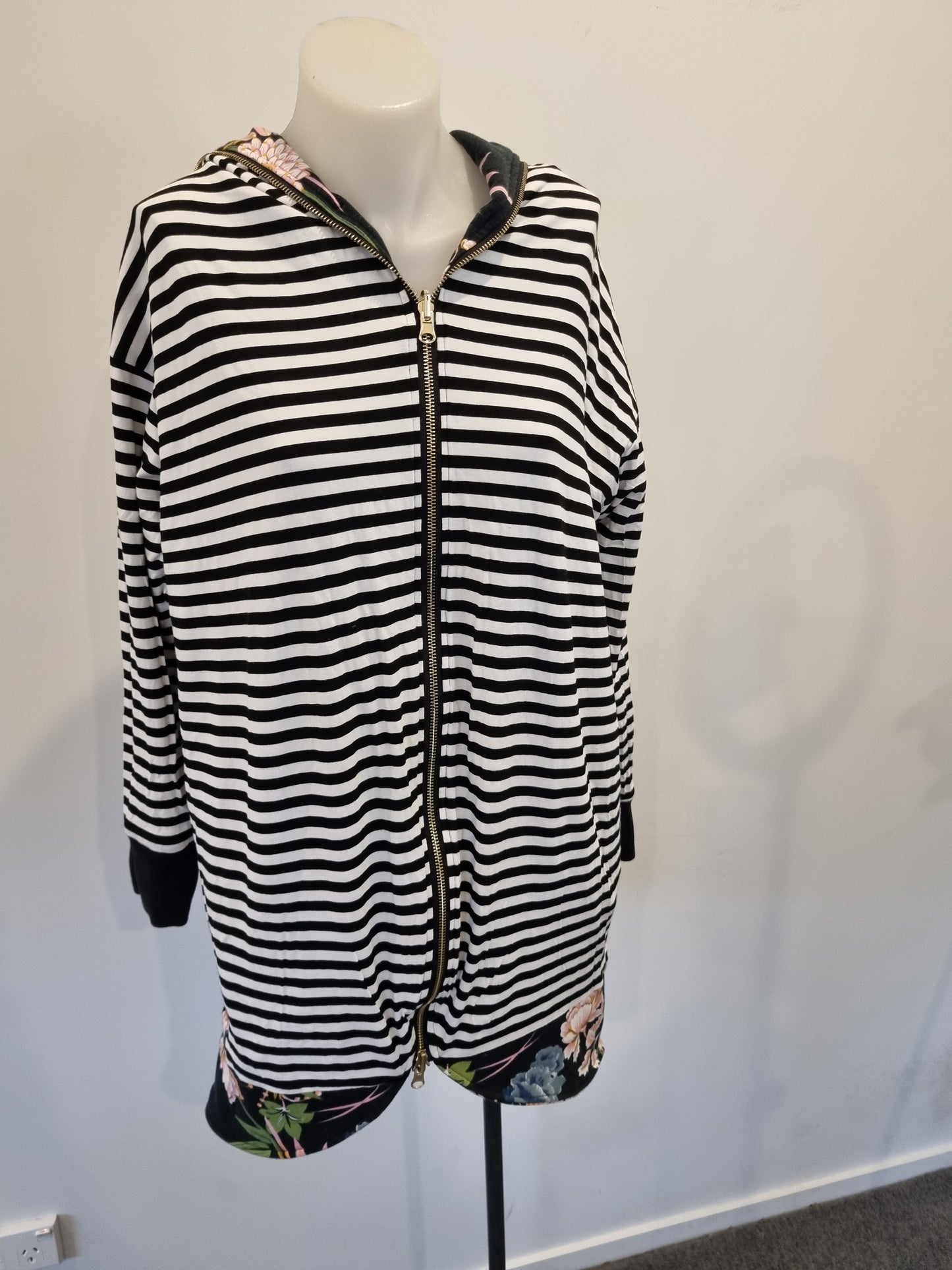 Charlo Reversible Cardigan - Size S