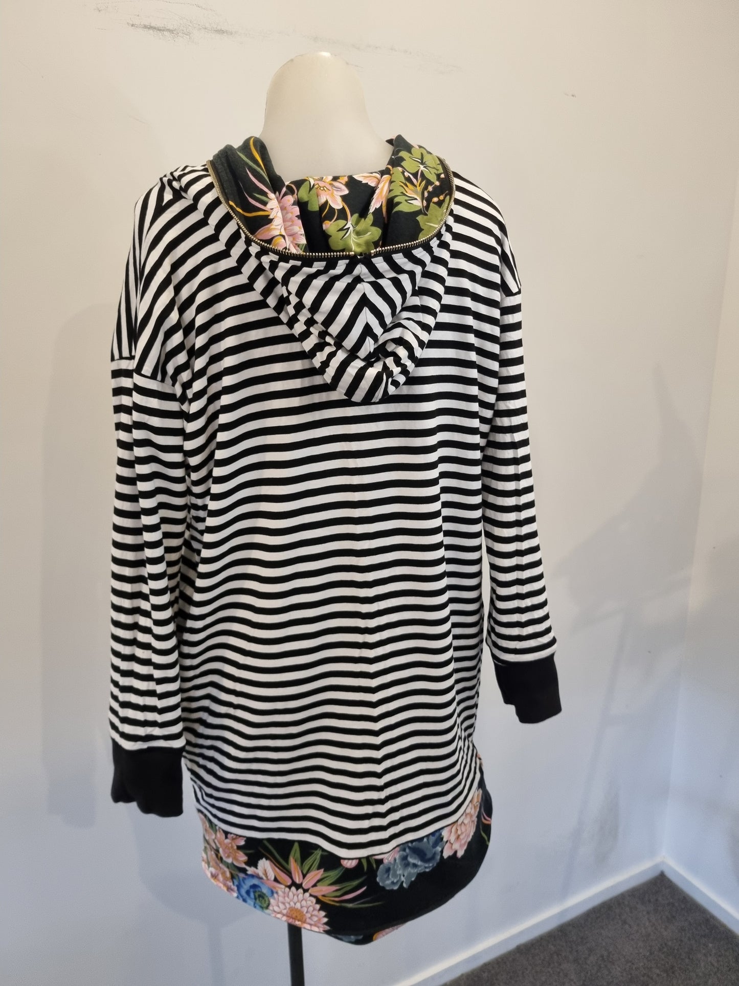 Charlo Reversible Cardigan - Size S