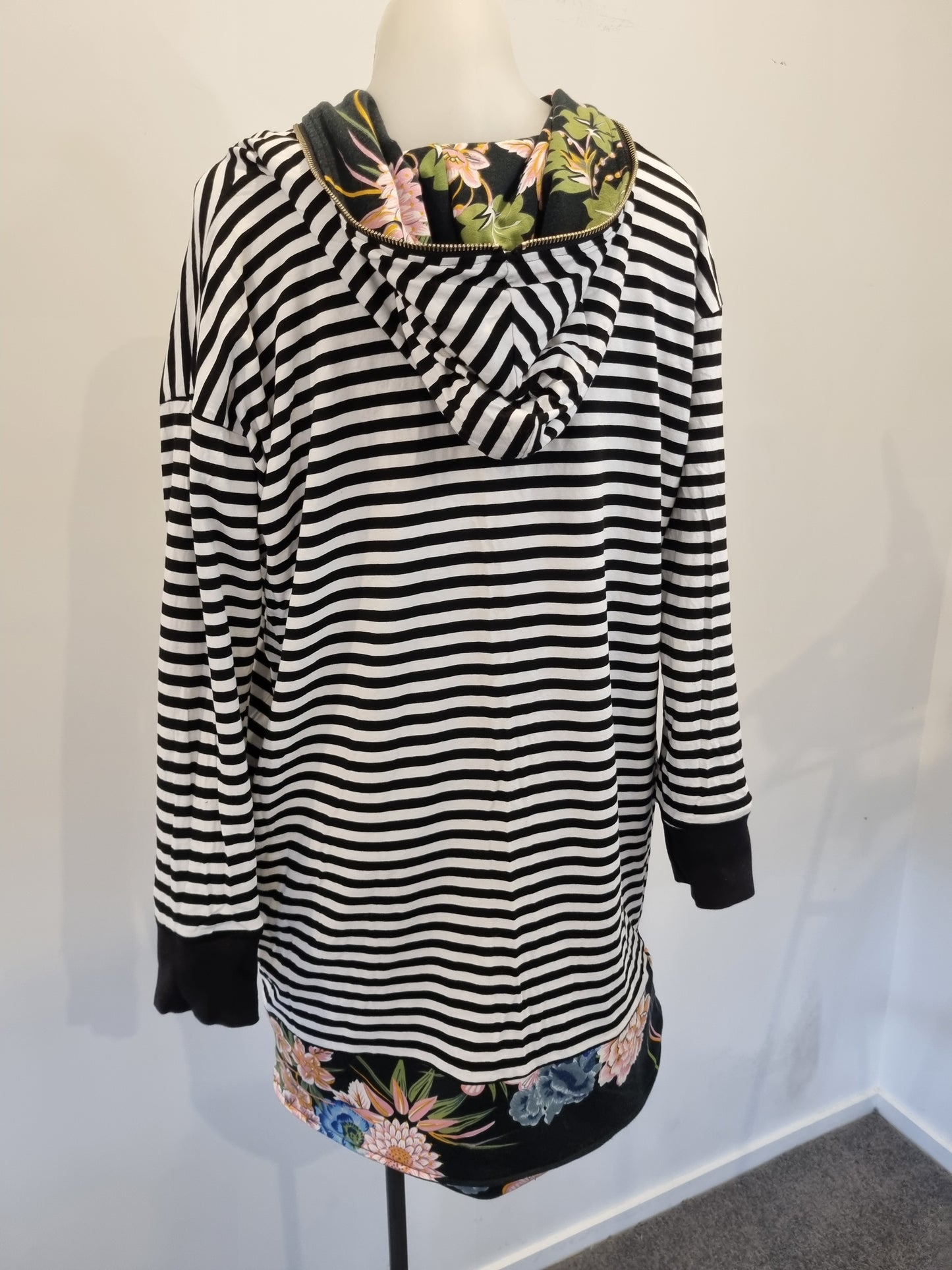 Charlo Reversible Cardigan - Size S